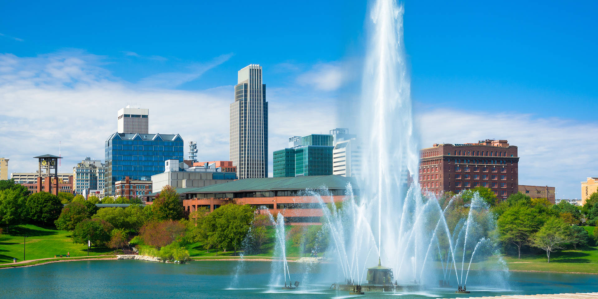 Captivating View Of The Heartland Of America Park Fountain In Omaha