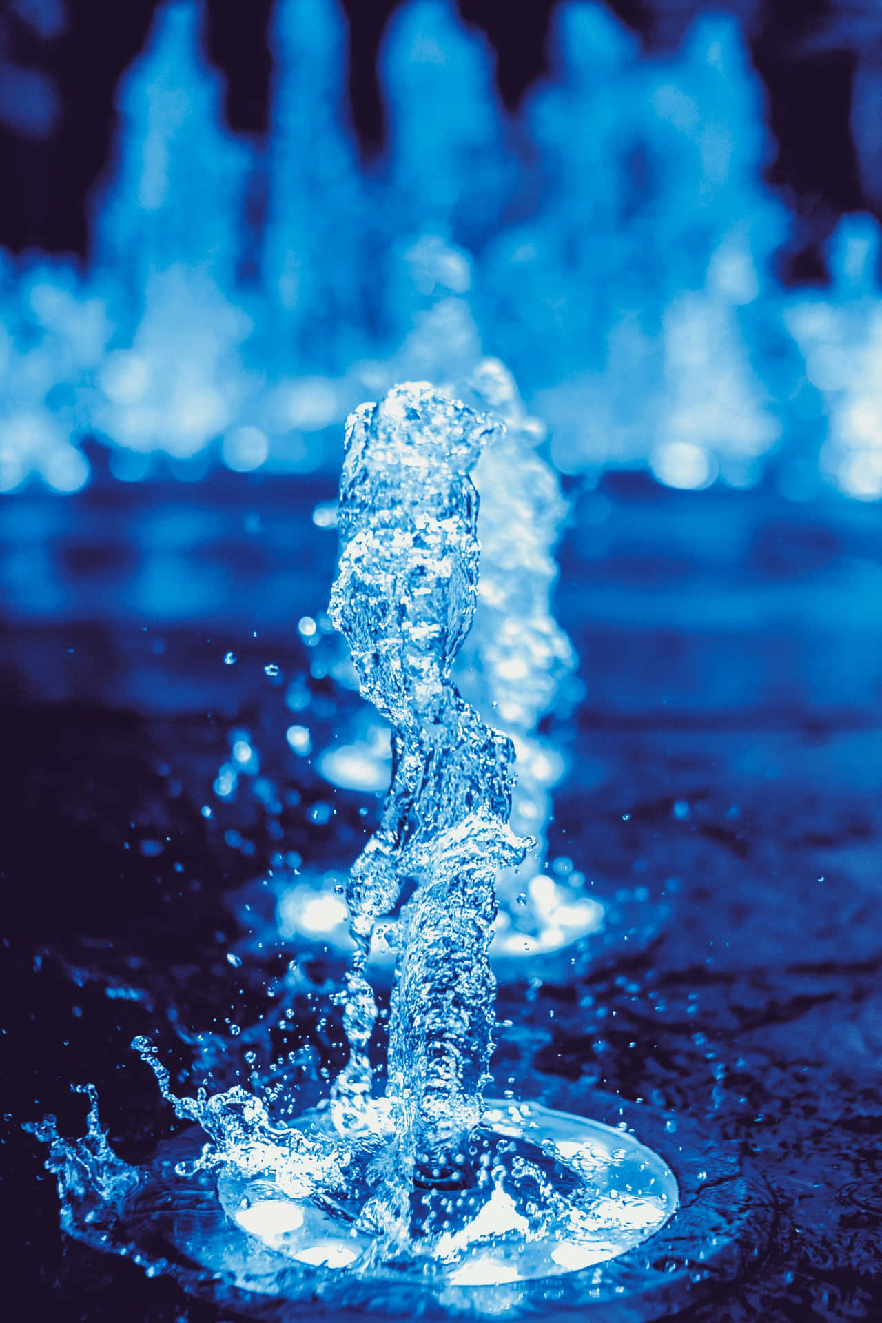 Capturing Every Water Drop Background