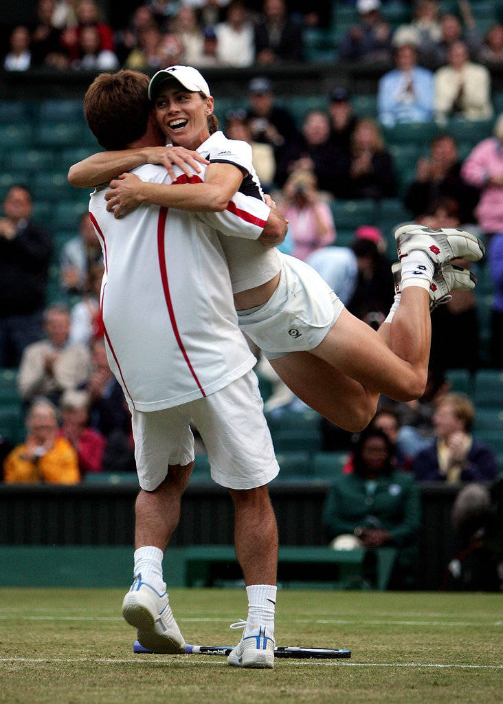 Cara Black Hugging Player