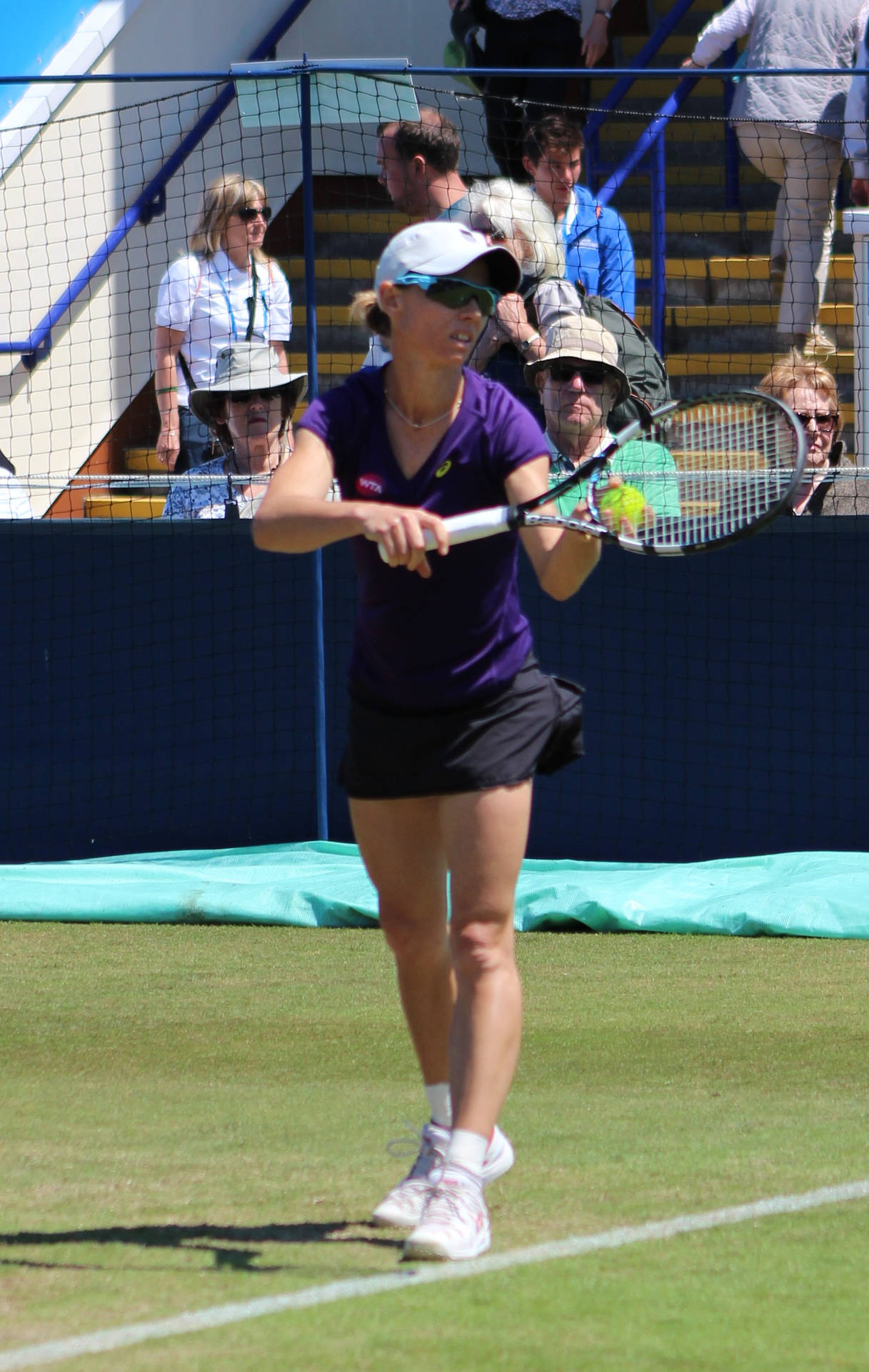 Cara Black Serving Tennis Ball Background