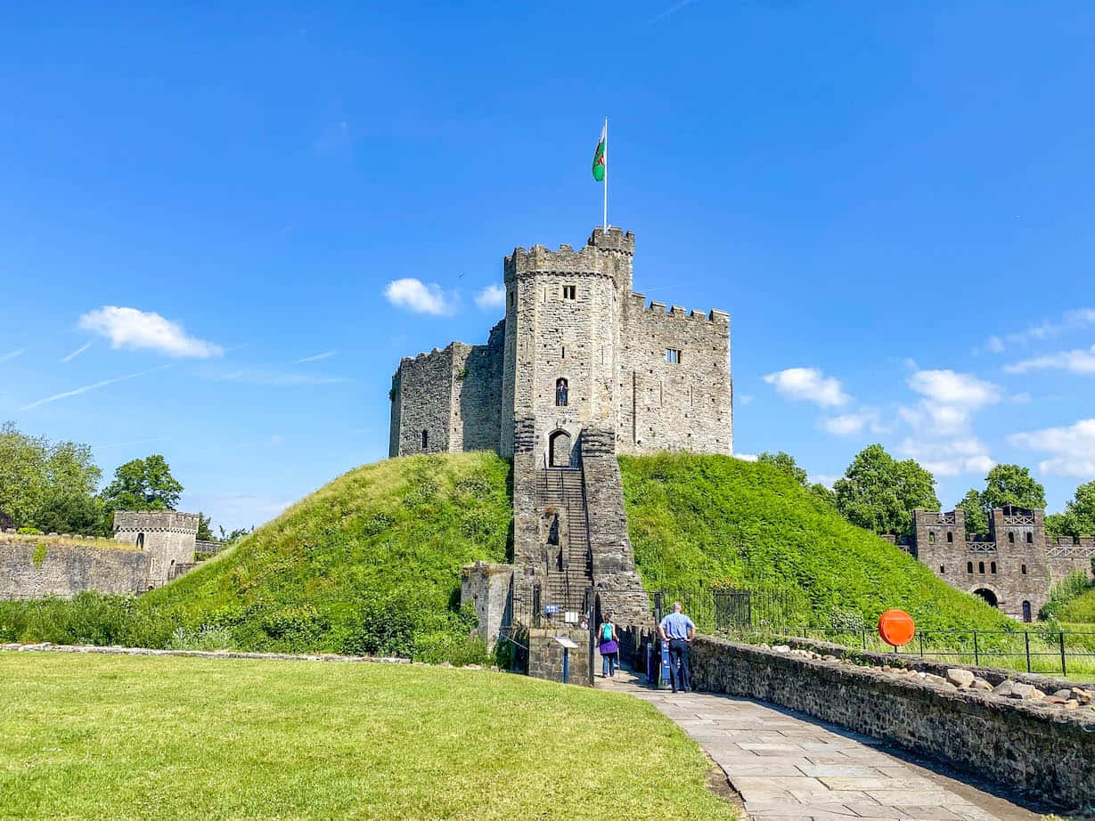 Cardiff Castle Desktop