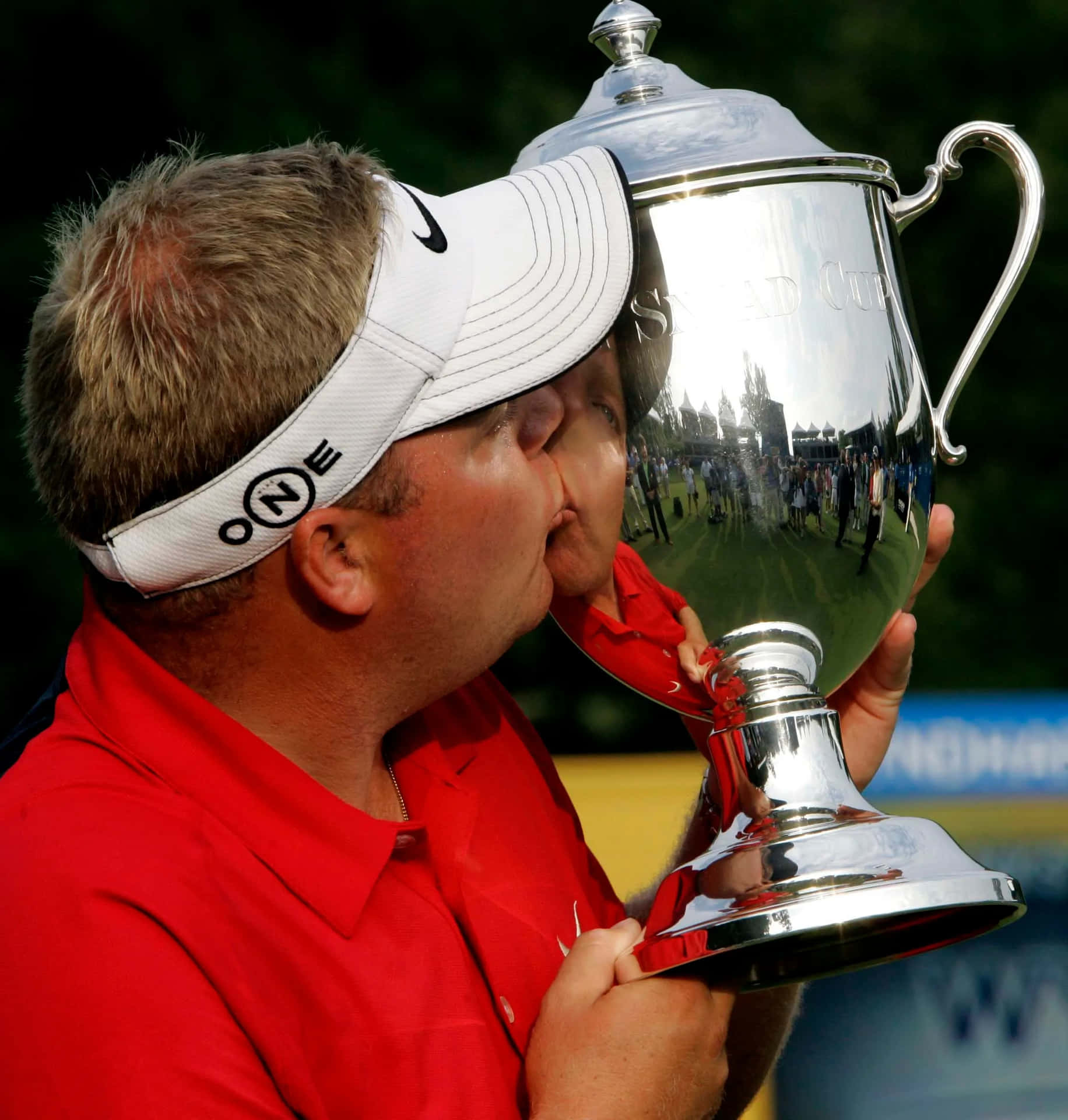 Carl Pettersson In Action On The Golf Course Background