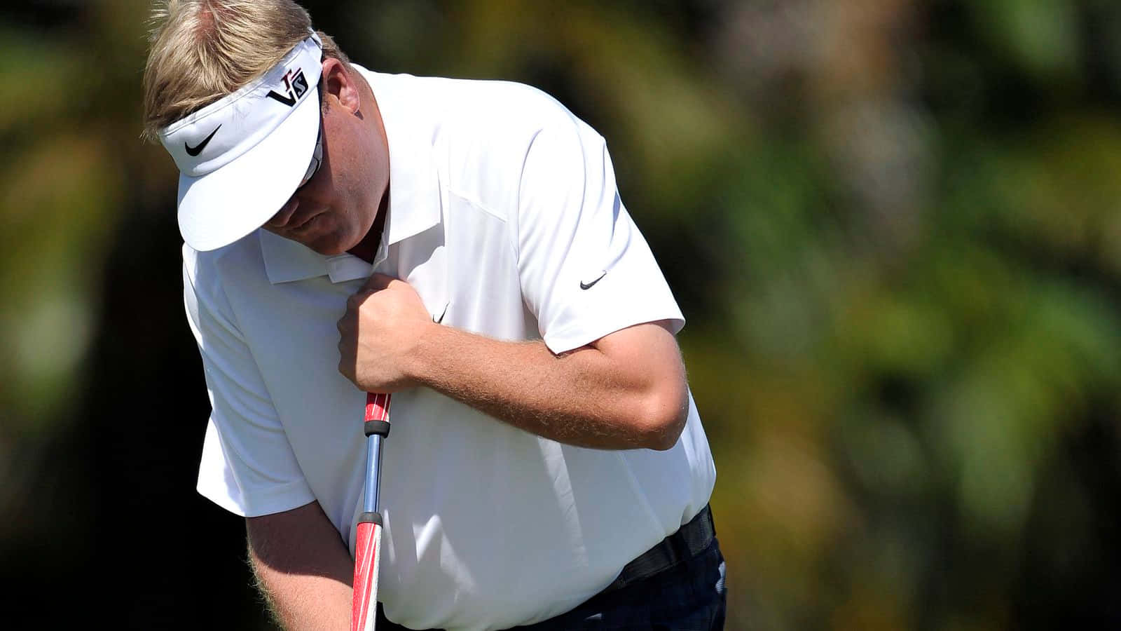 Carl Pettersson In Action - Perfect Swing Background