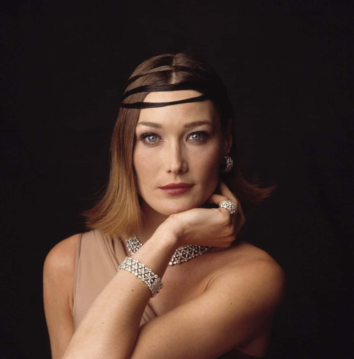 Carla Bruni Elegantly Posed In Mid-performance