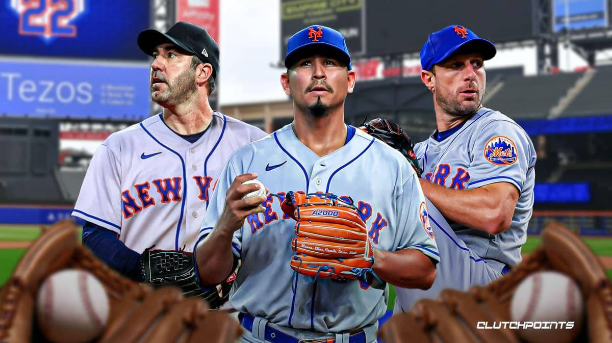 Carlos Carrasco With Pete Alonso And Max Scherzer Background