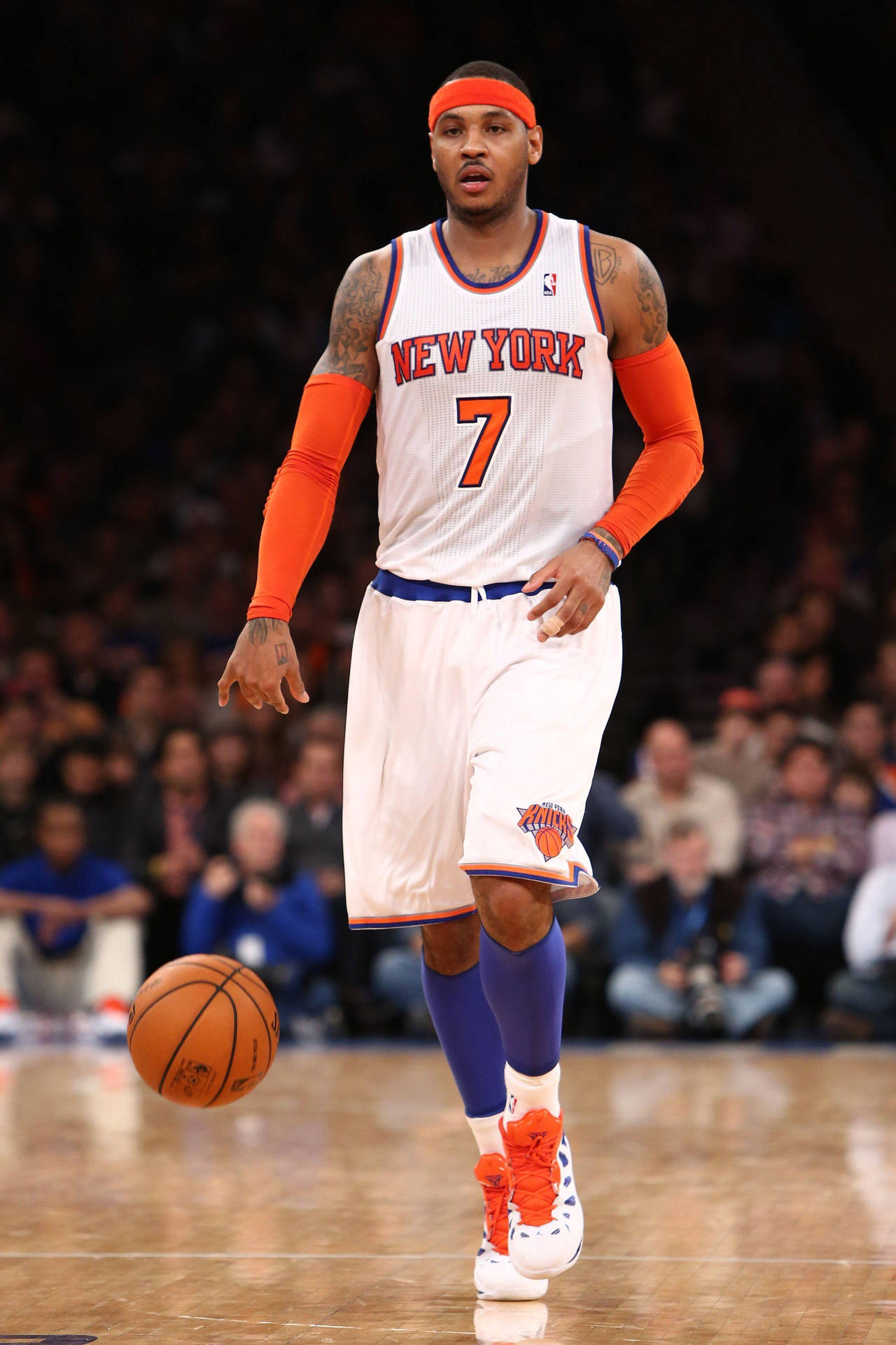 Carmelo Anthony Knicks Ball Dribble Background