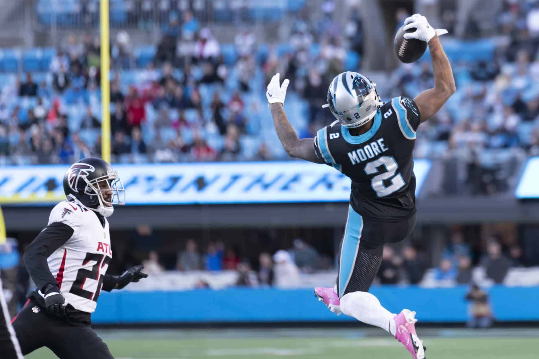 Carolina Panthers Dj Moore Against Atlanta Falcons 2021 Background