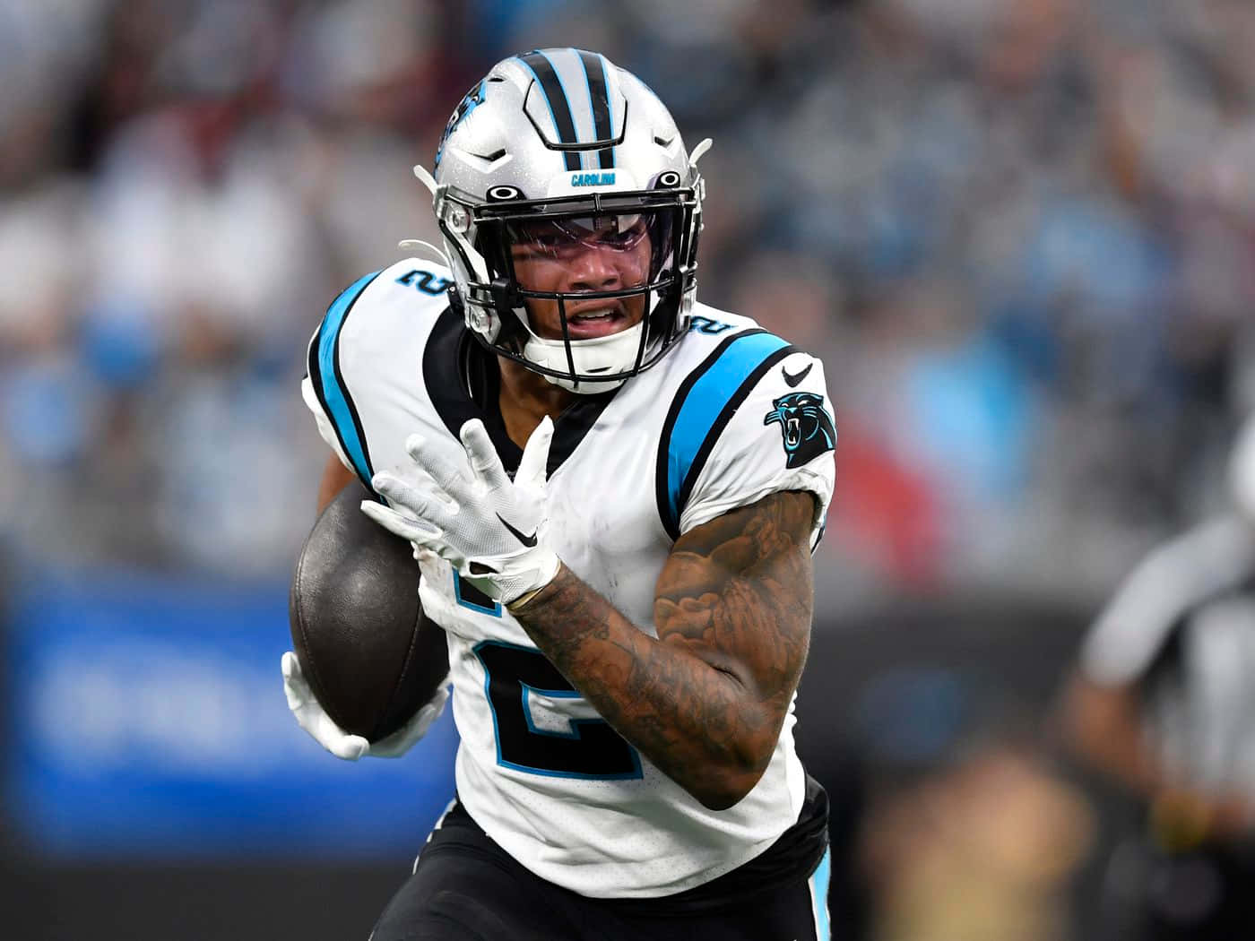 Carolina Panthers Player Dj Moore Against San Francisco 49ers Background