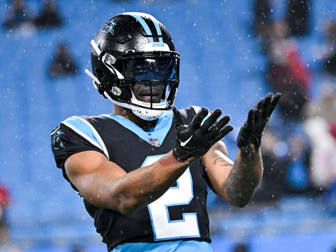 Carolina Panthers Player Dj Moore Blows A Kiss Background