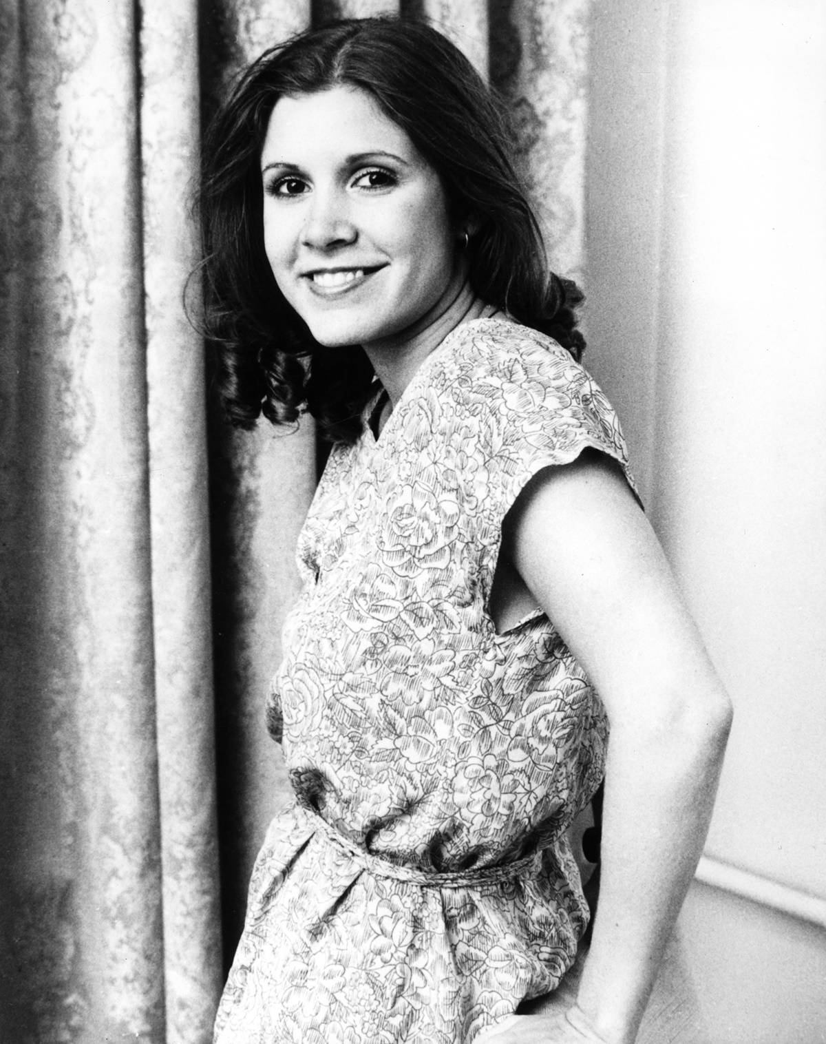 Carrie Fisher Young Black And White Photo Background