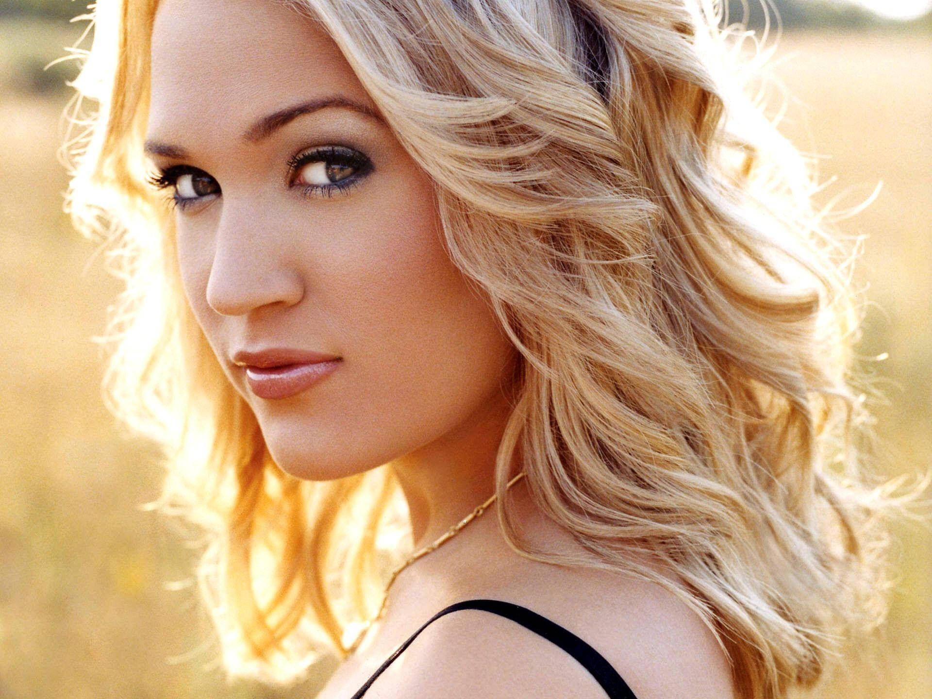 Carrie Underwood Country Girl