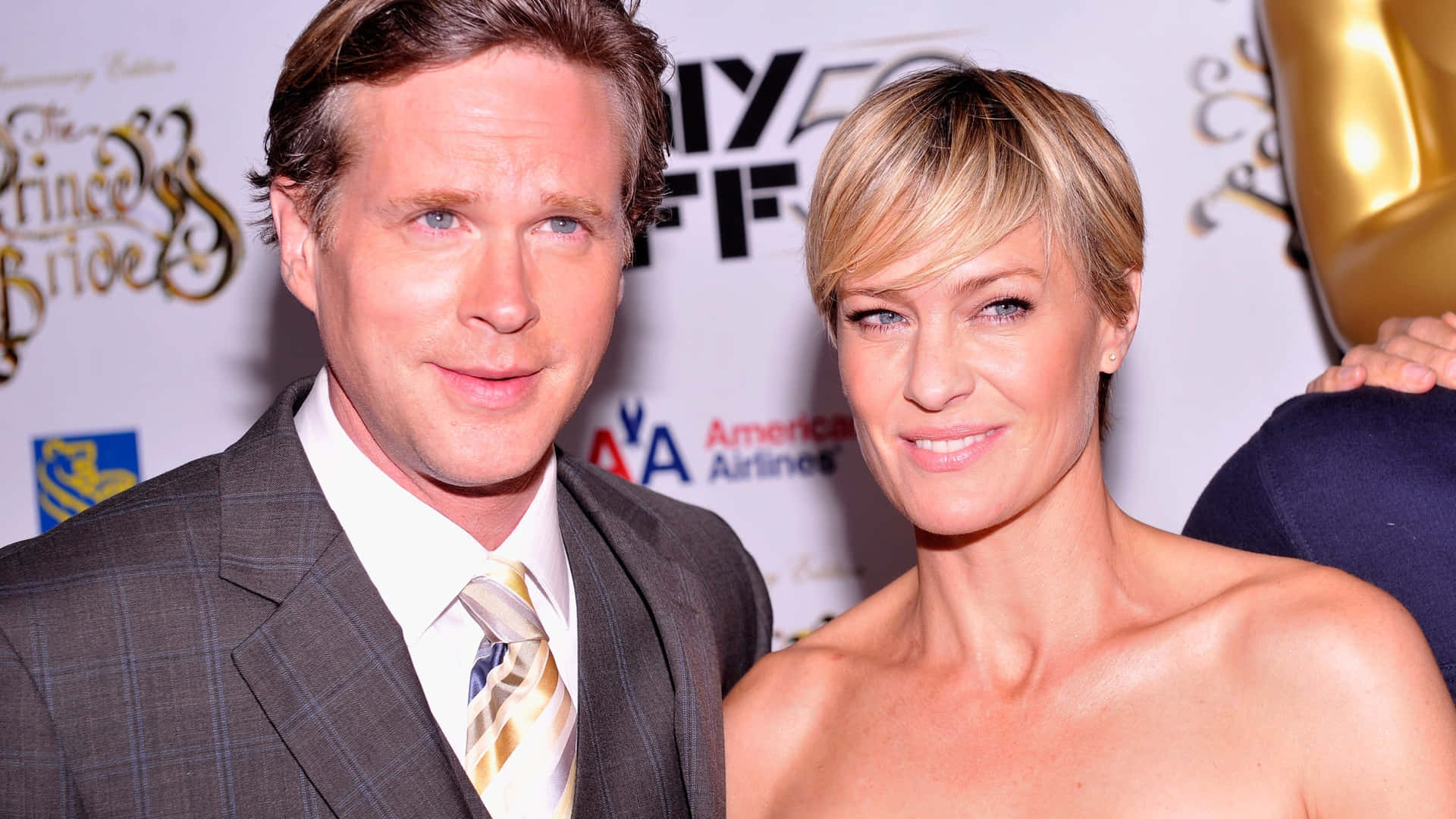Cary Elwes Captivating Gaze Background