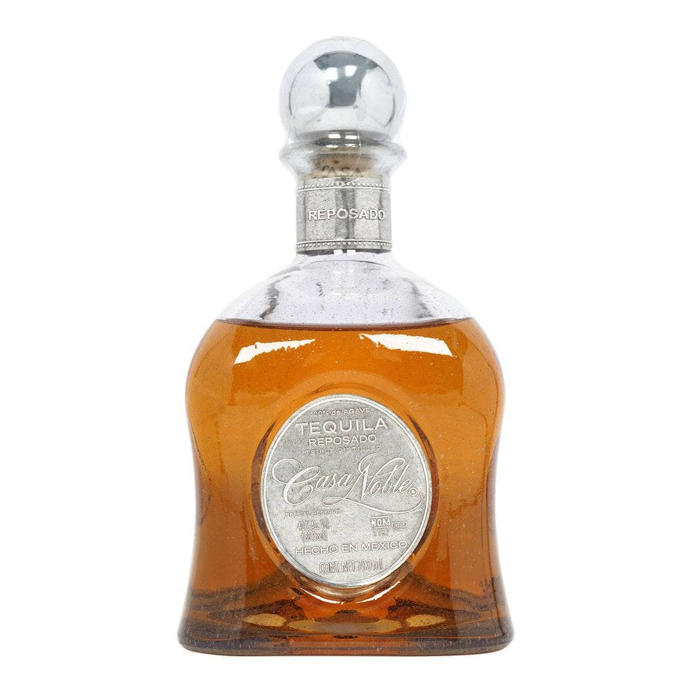 Casa Noble Reposado Vintage Bottle - Exquisite Taste For Sophisticated Palates Background