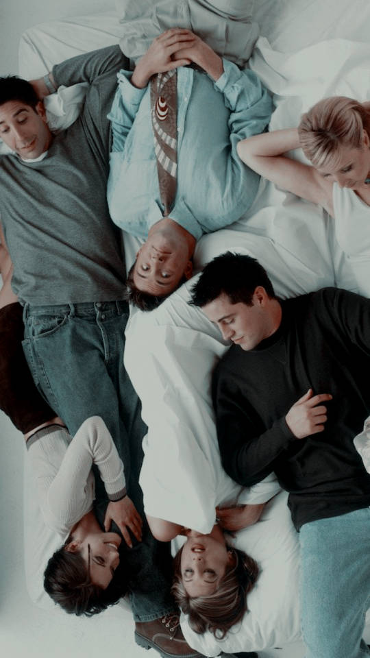 Cast Lying Down, A Friends Phone Background