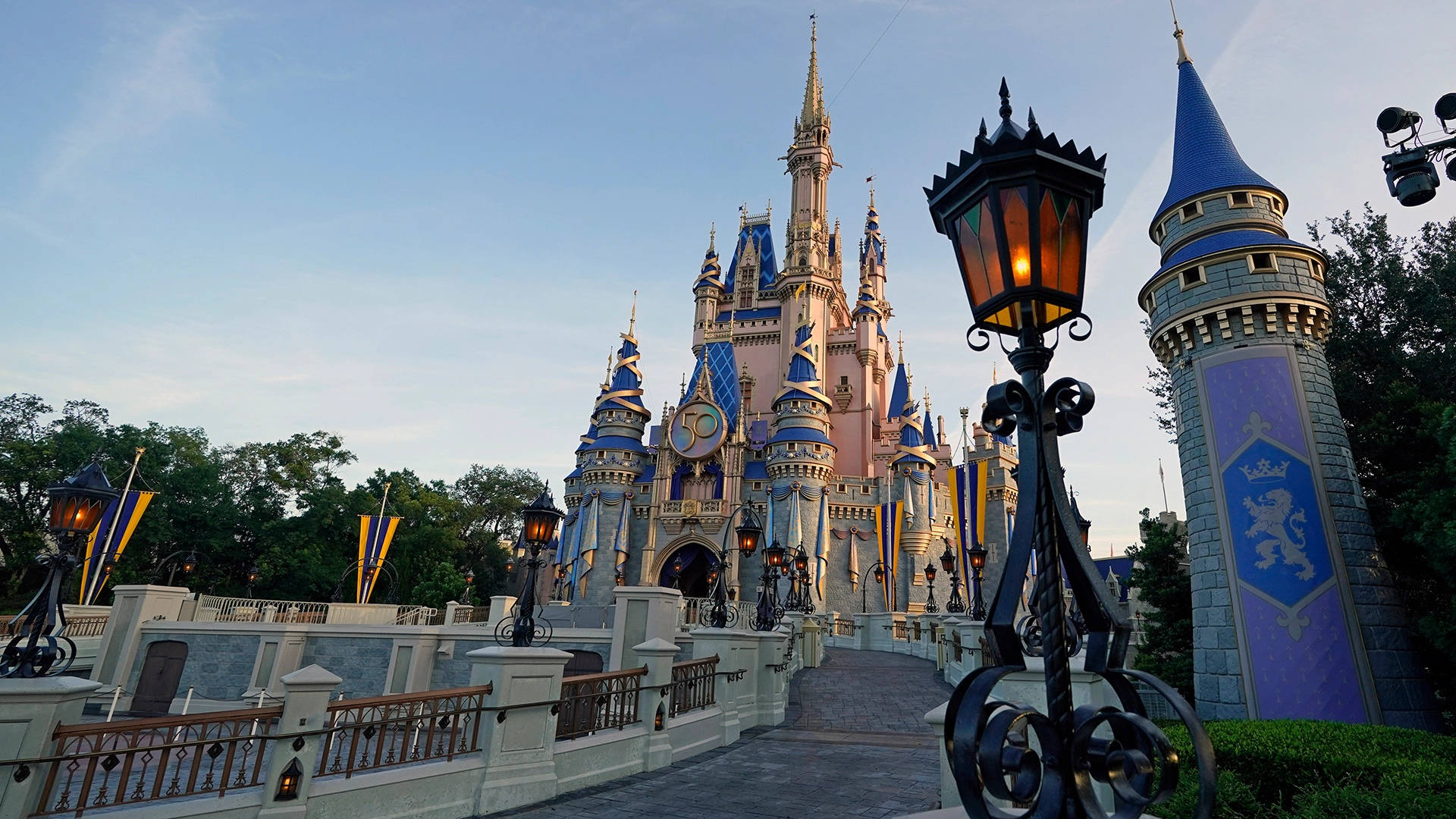 Castle Pathway Walt Disney World Desktop Background