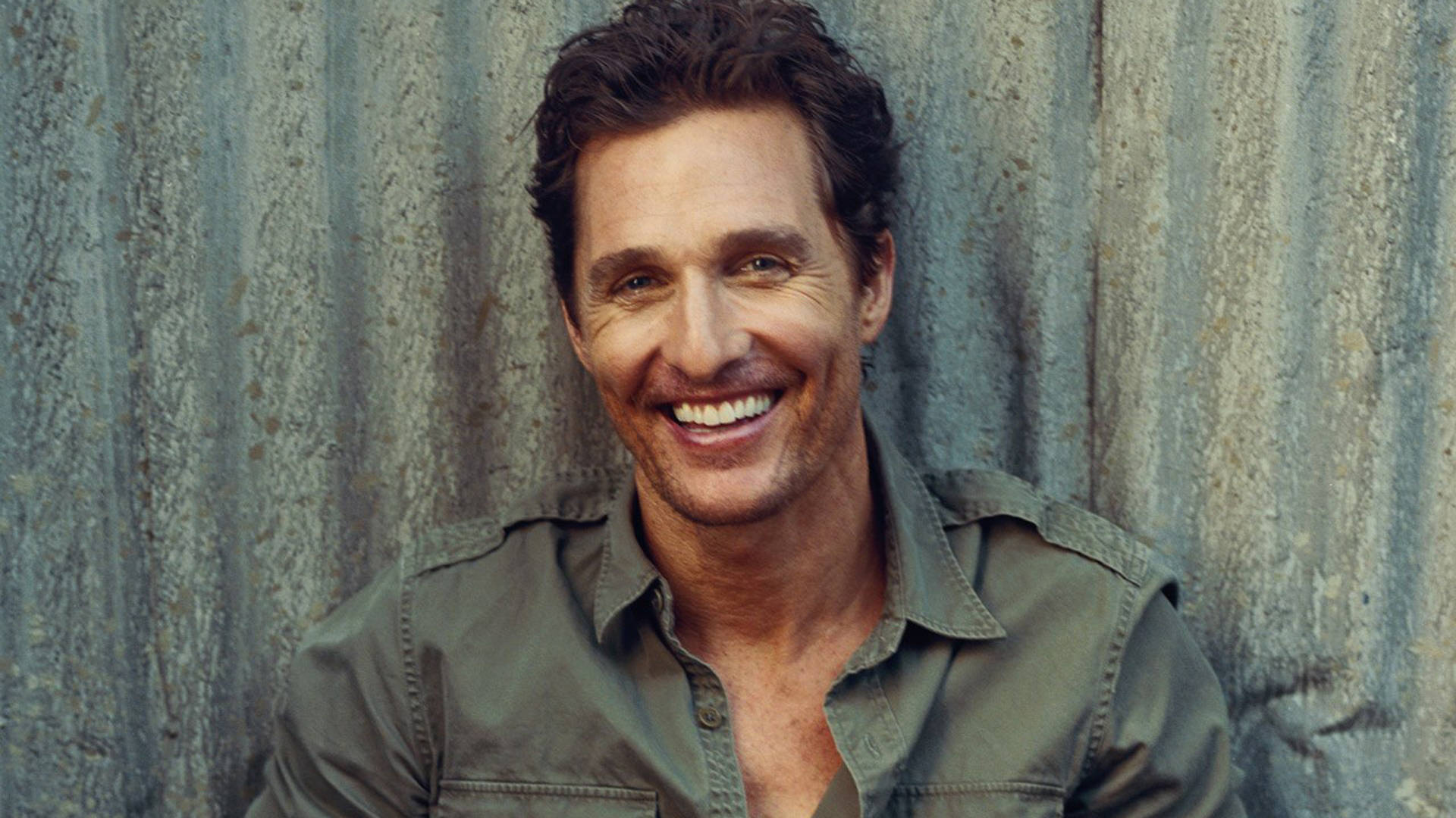 Casual Look For Matthew Mcconaughey Background
