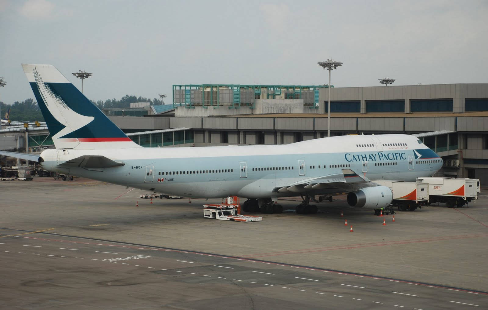 Cathay Pacific Airport Buildings Background