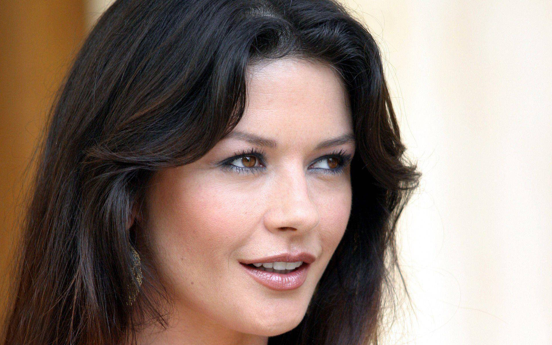 Catherine Zeta-jones Flawless Face Background