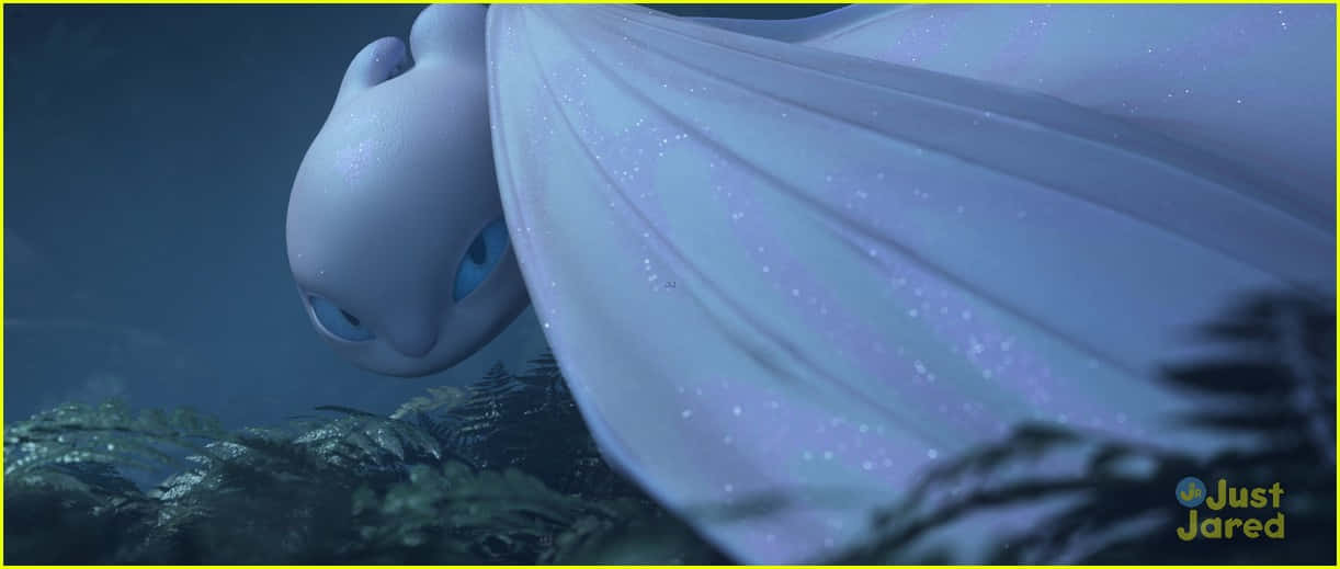 Cautious Light Fury From How To Train Your Dragon The Hidden World Background