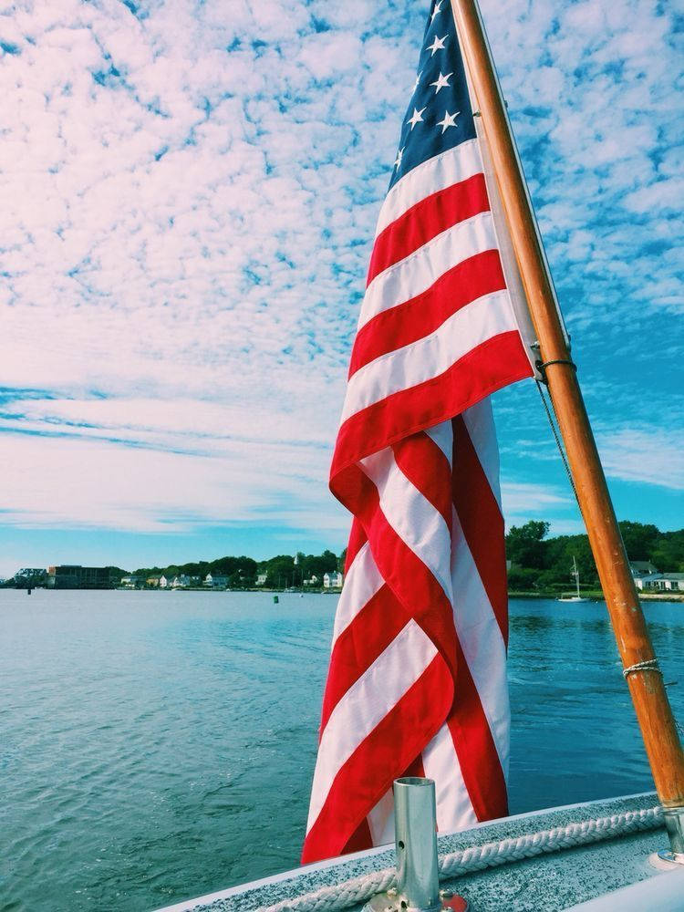 Celebrate Independence Day With A Vibrant Fourth Of July Parade Background