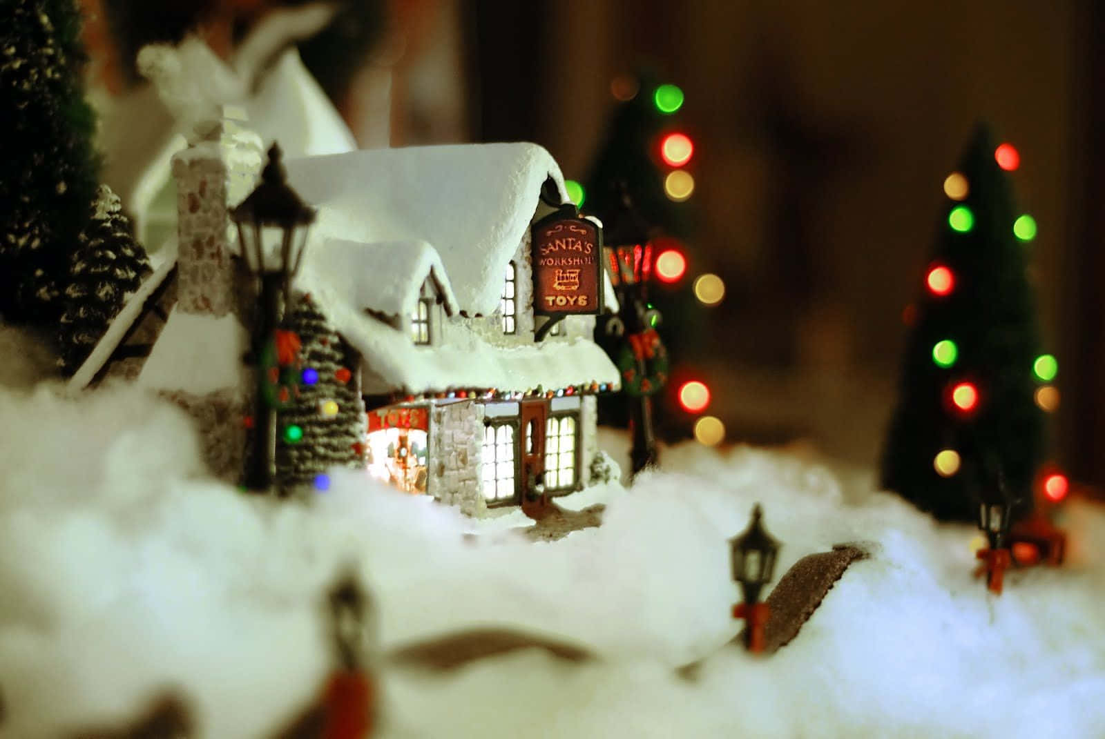 Celebrate The Holidays With A Beautiful Christmas Desktop Background