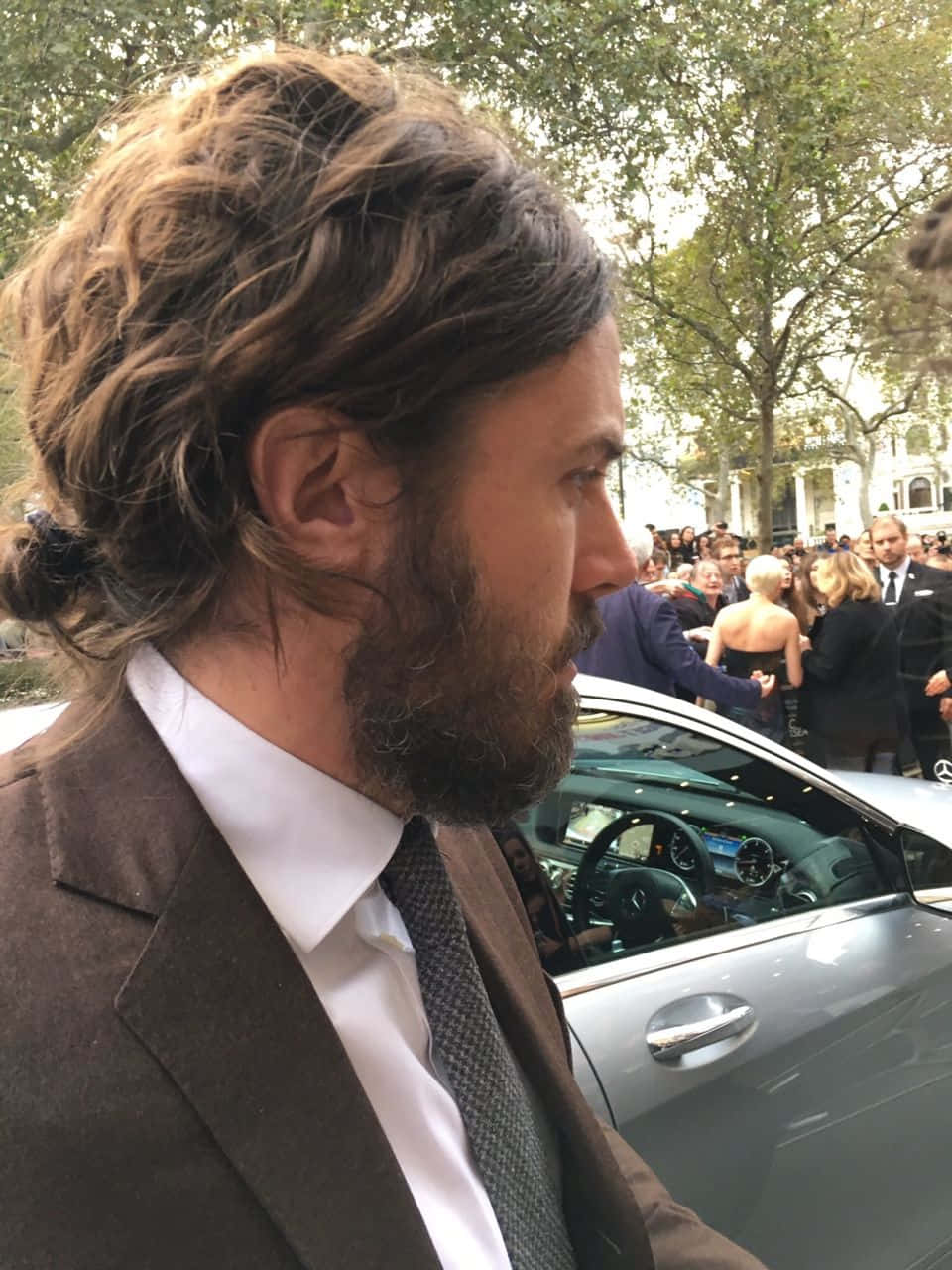Celebrated Actor Casey Affleck In A Candid Moment Background