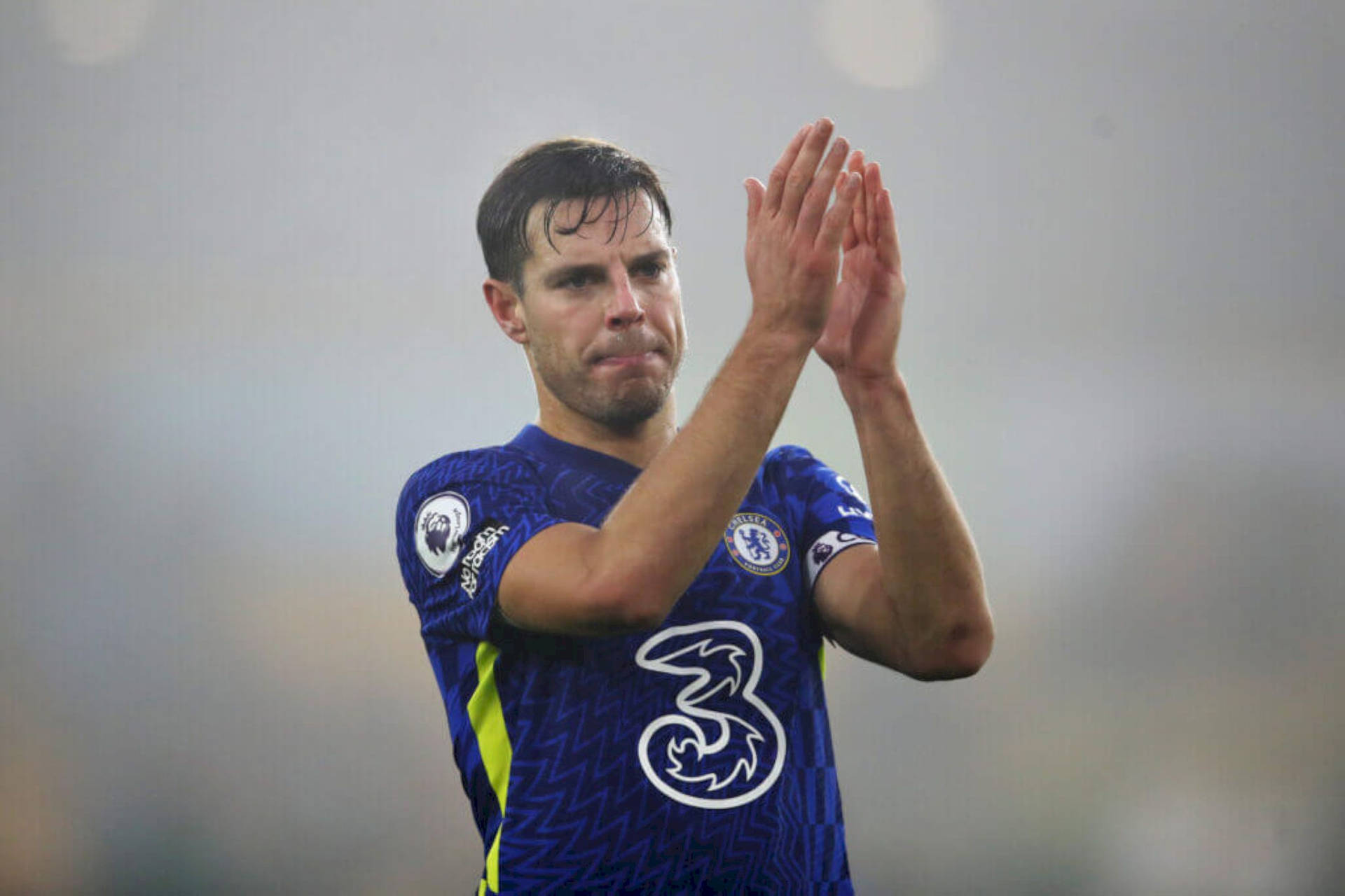 César Azpilicueta Clapping Close Up Background