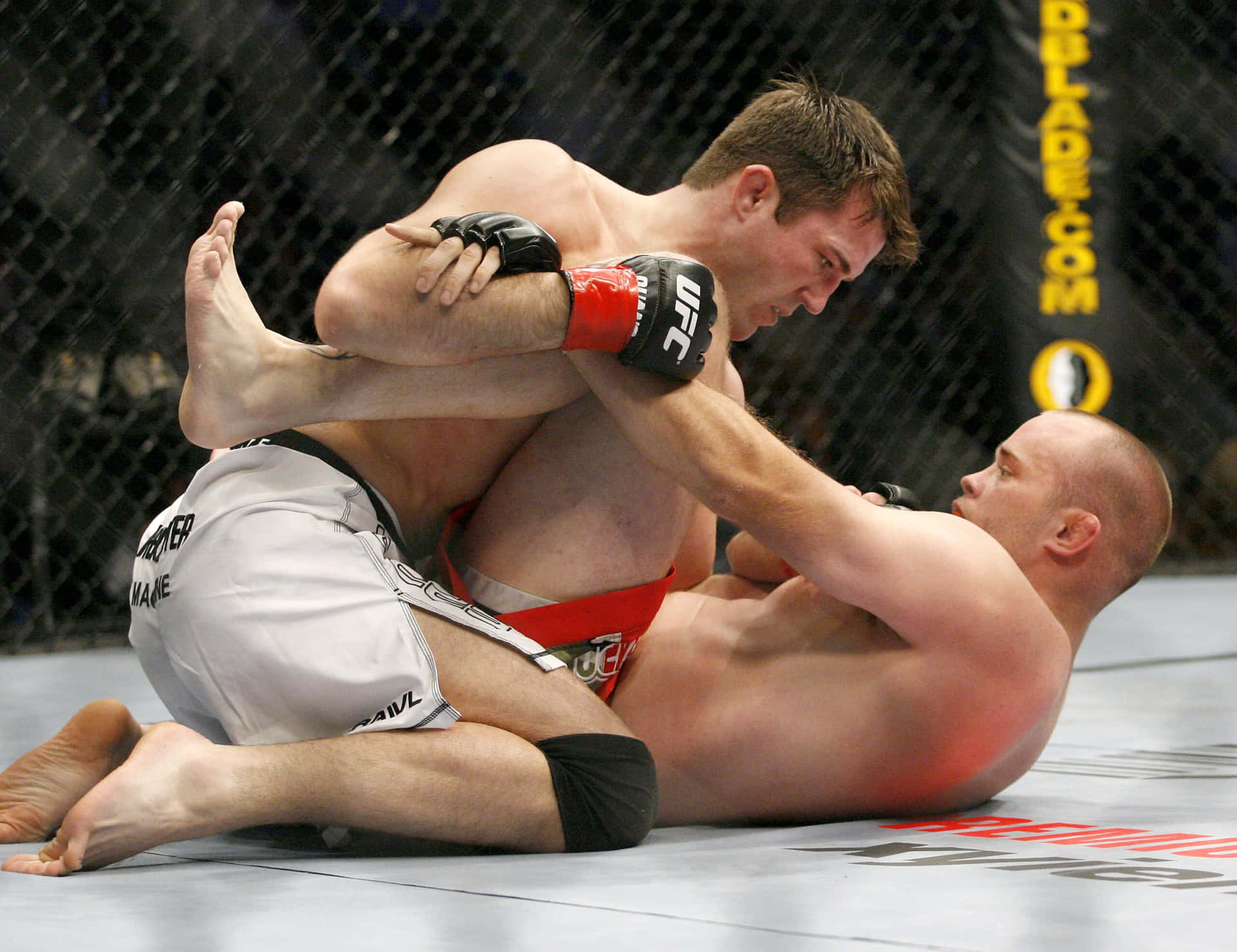 Chael Sonnen Against Jeremy Horn Background