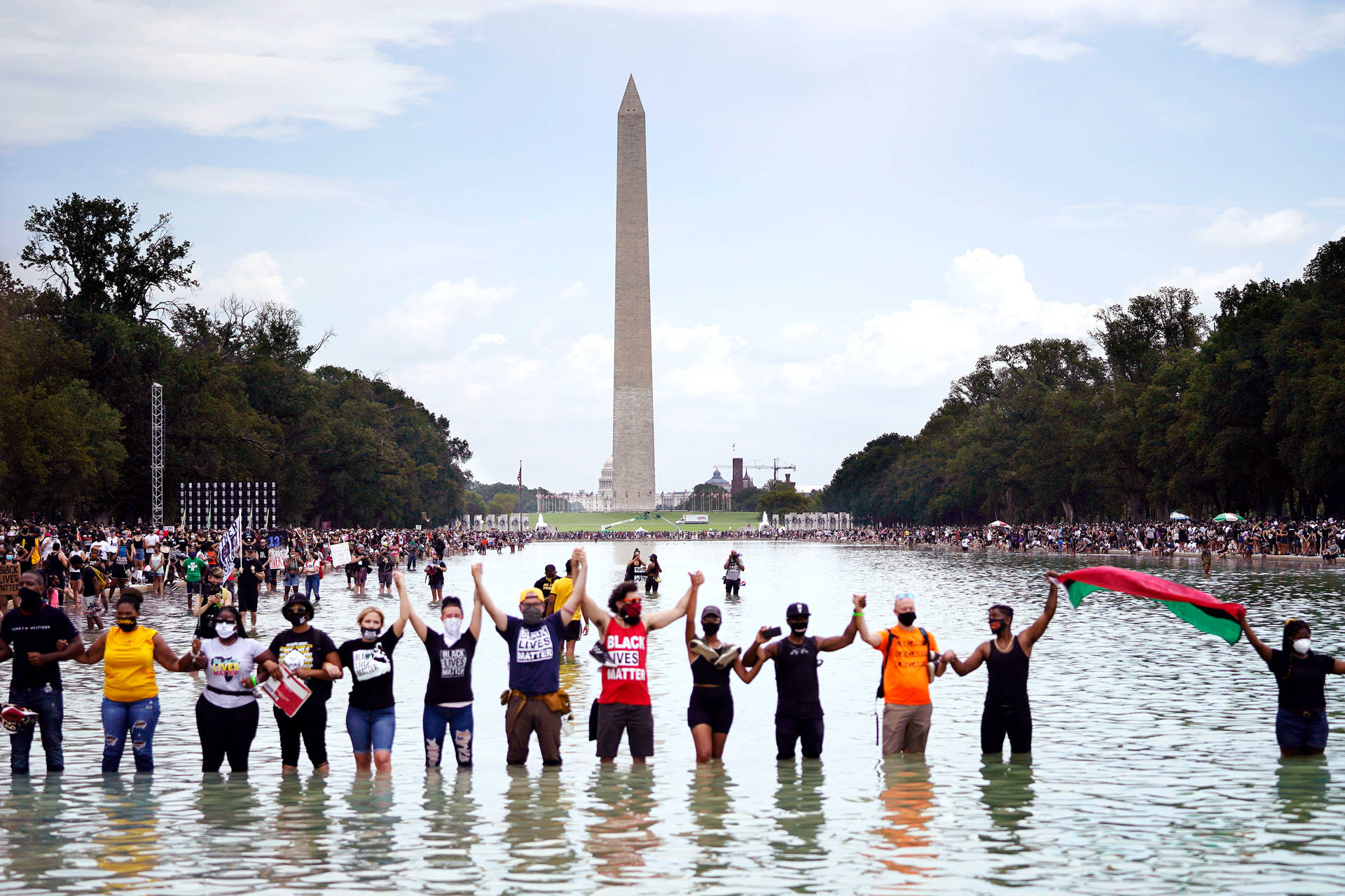 Challenging Power - Protest At The Washington Monument