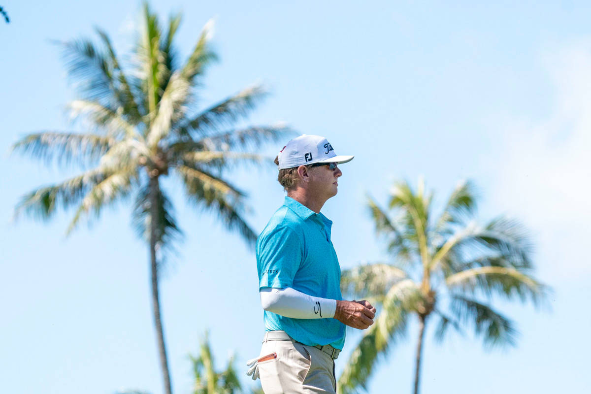 Charley Hoffman And Coconut Trees Background