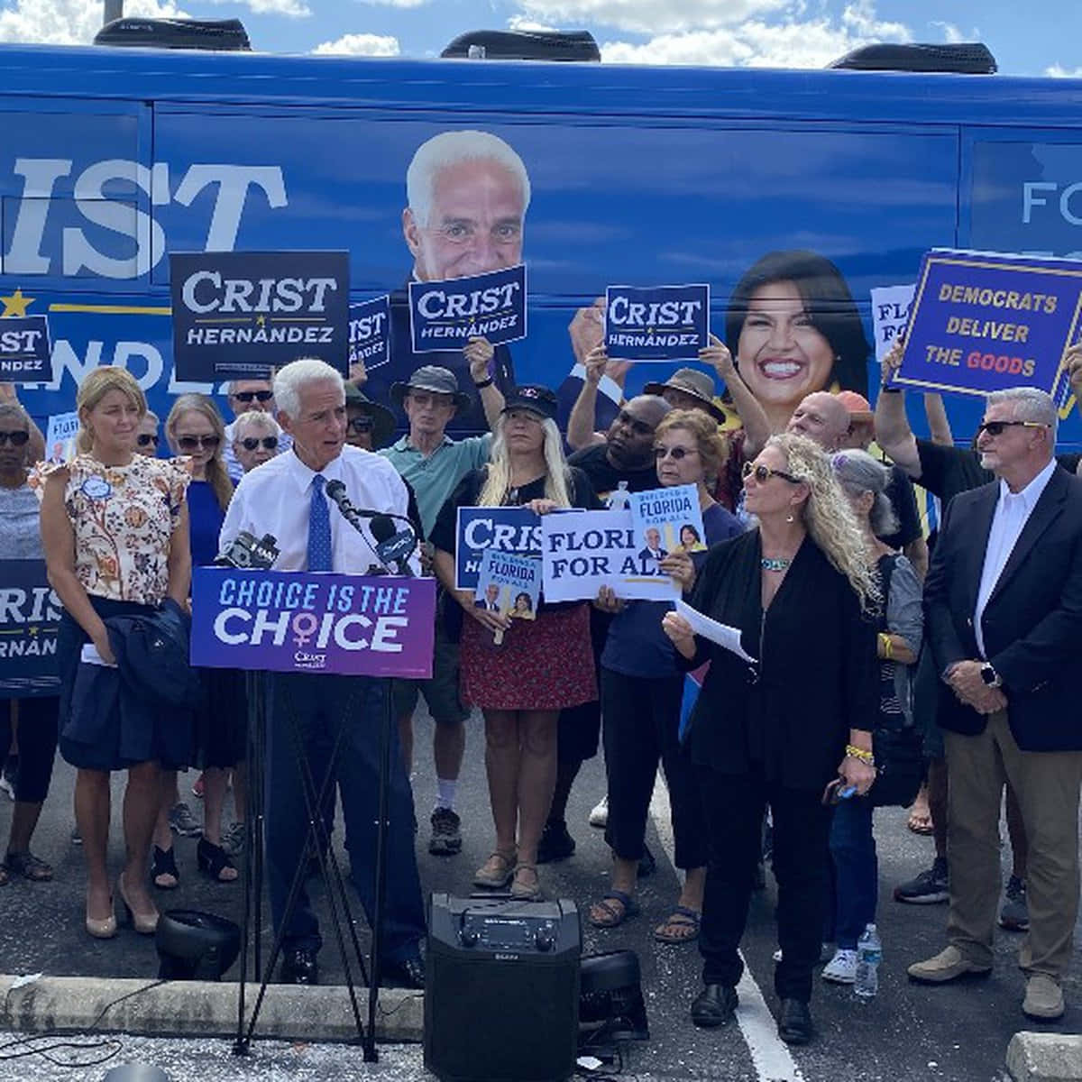 Charlie Crist And Supporters Background