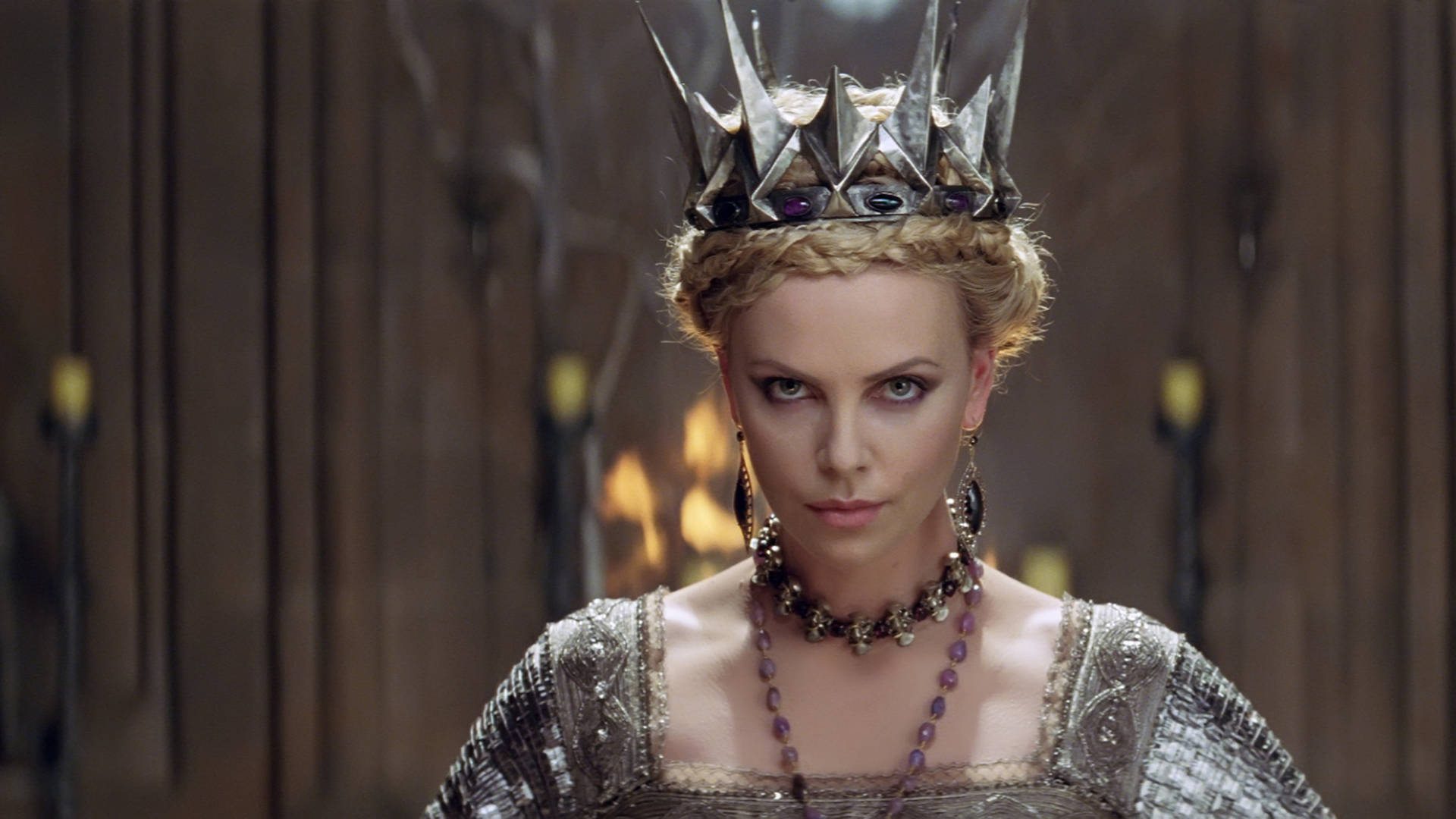 Charlize Theron As Queen Ravenna In Snow White And The Huntsman Background