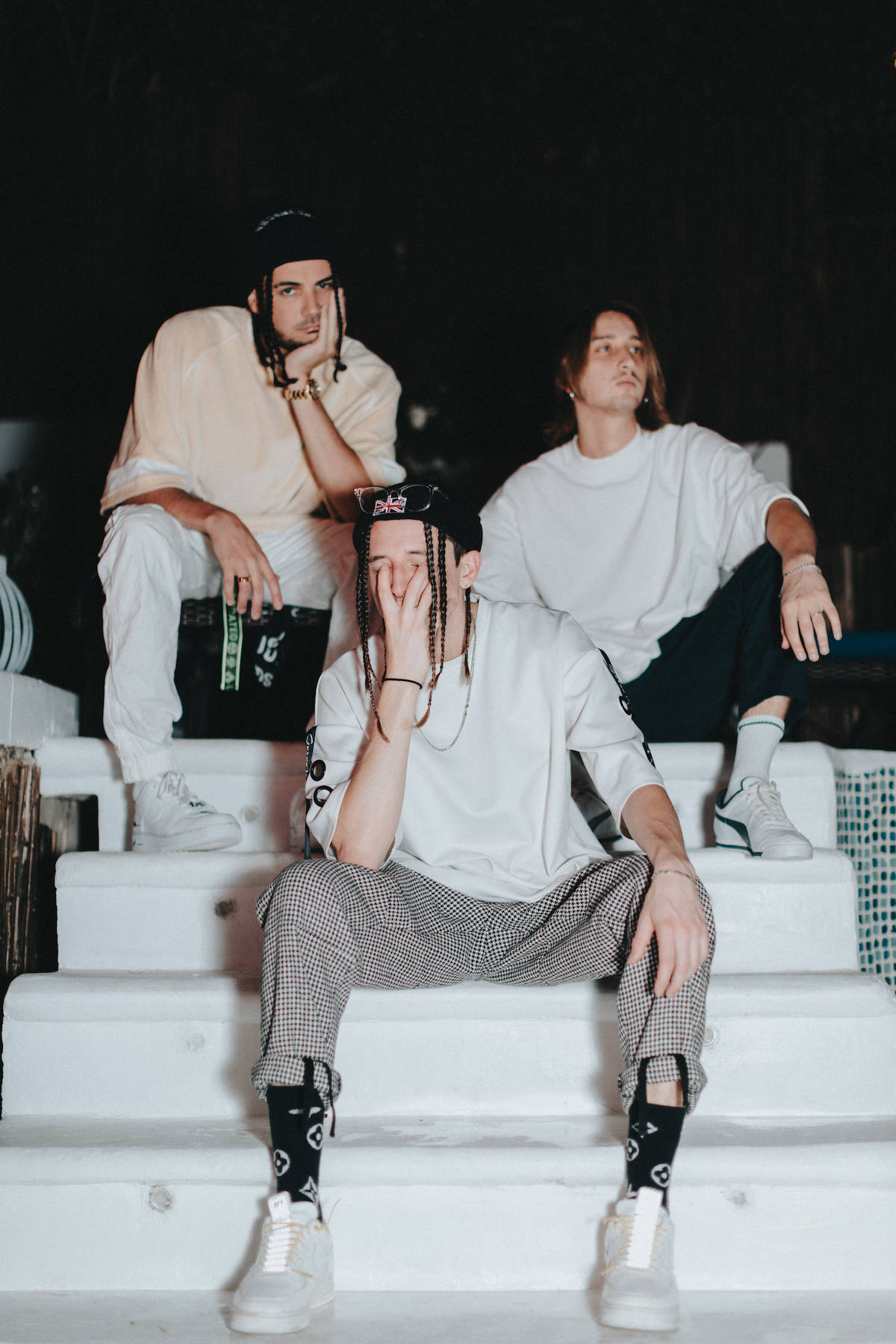 Chase Atlantic Brings Passion-infused Music To Life Background