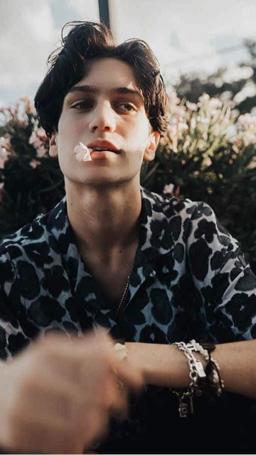 ''chase Hudson, Looking To The Horizon.'' Background