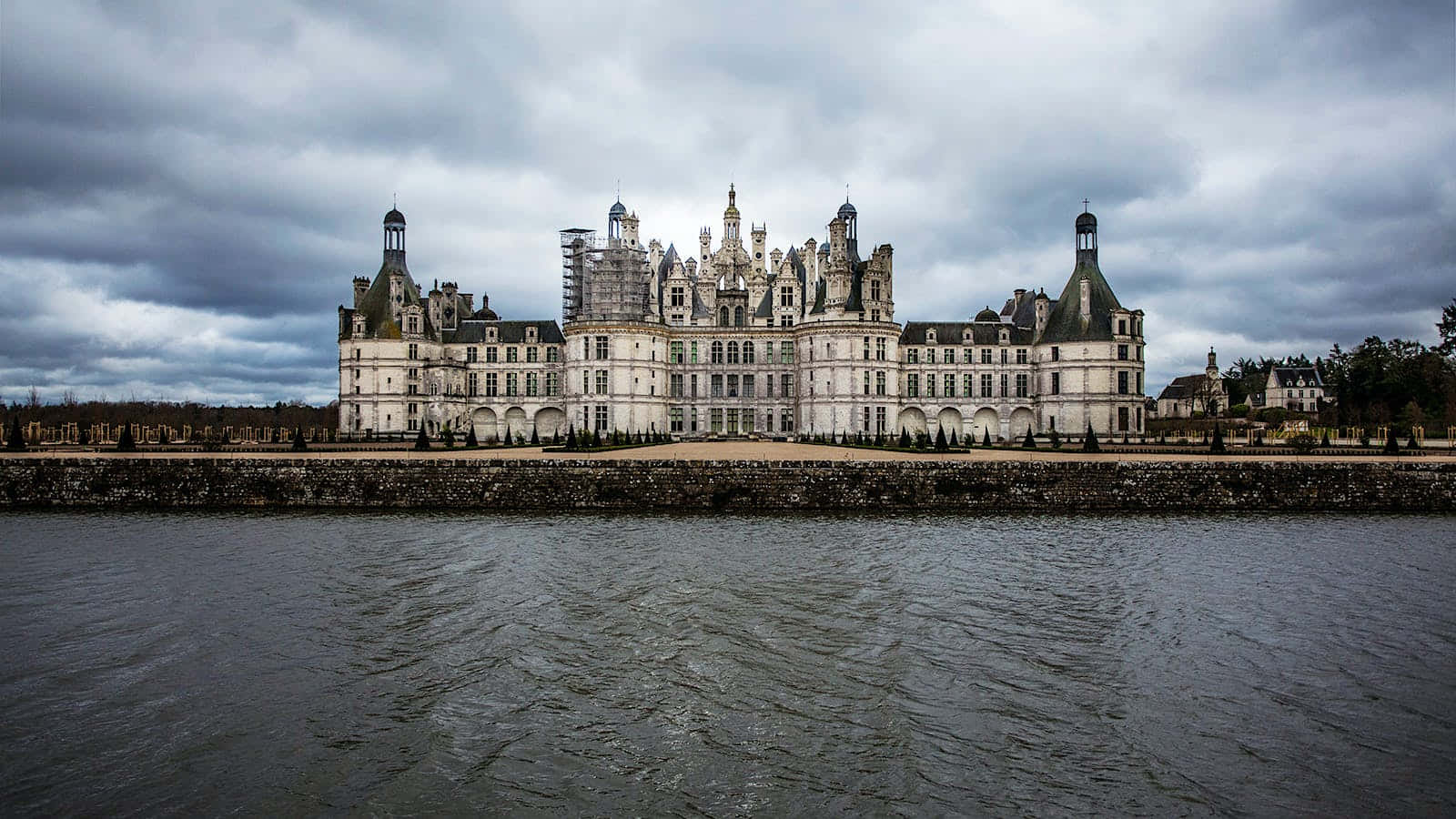 Chateau De Chambord Low Contrast Photography Background