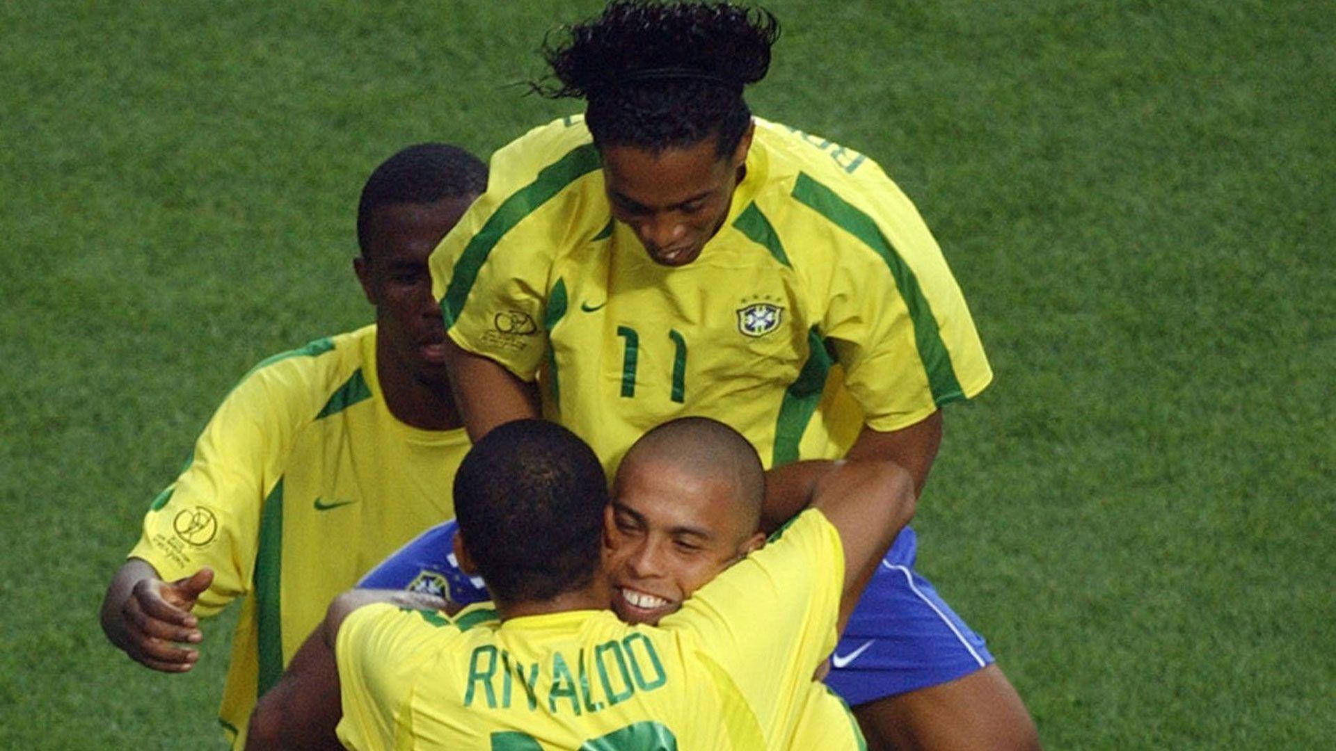 Cheery Winner Ronaldinho Background