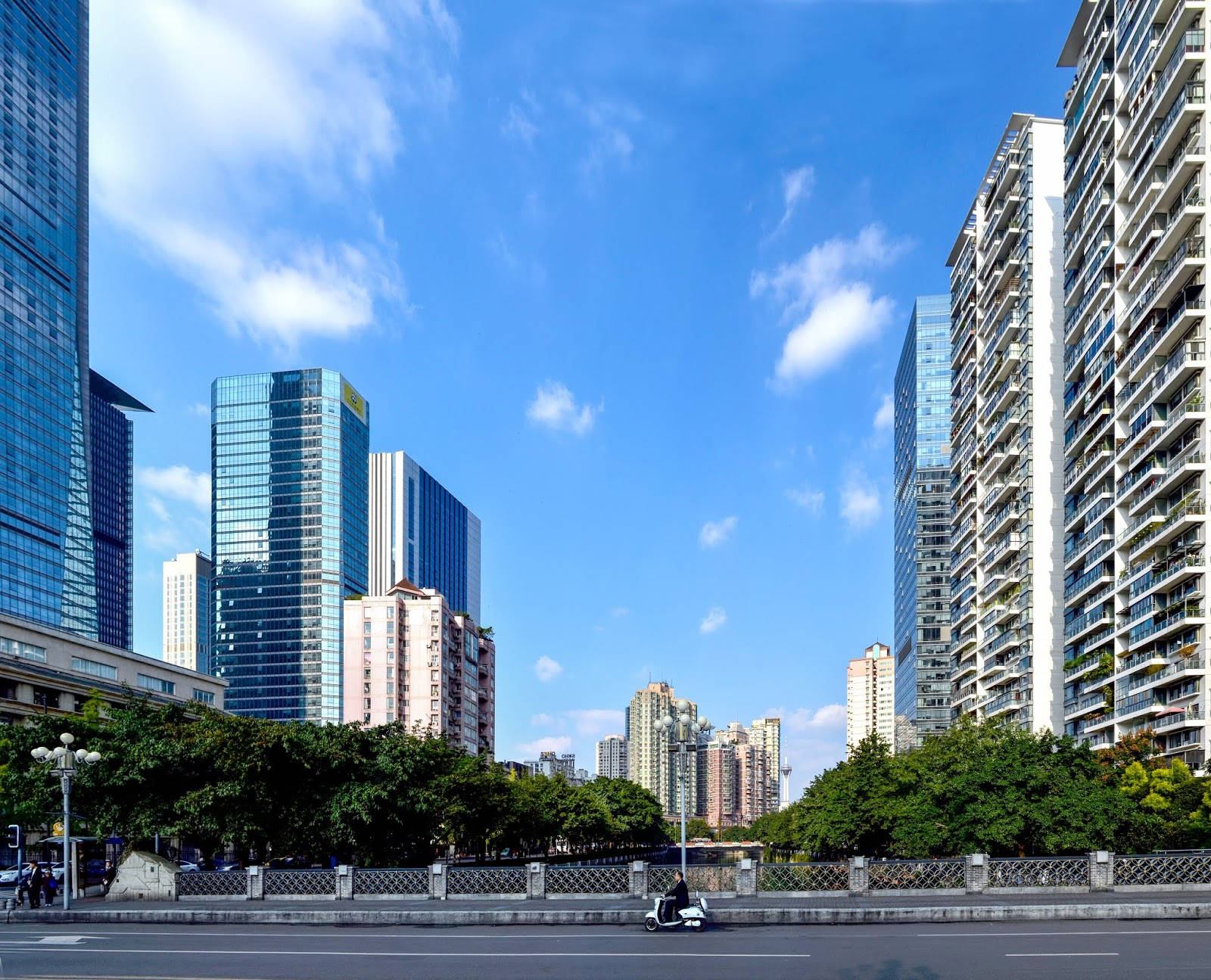 Chengdu Bridge Background