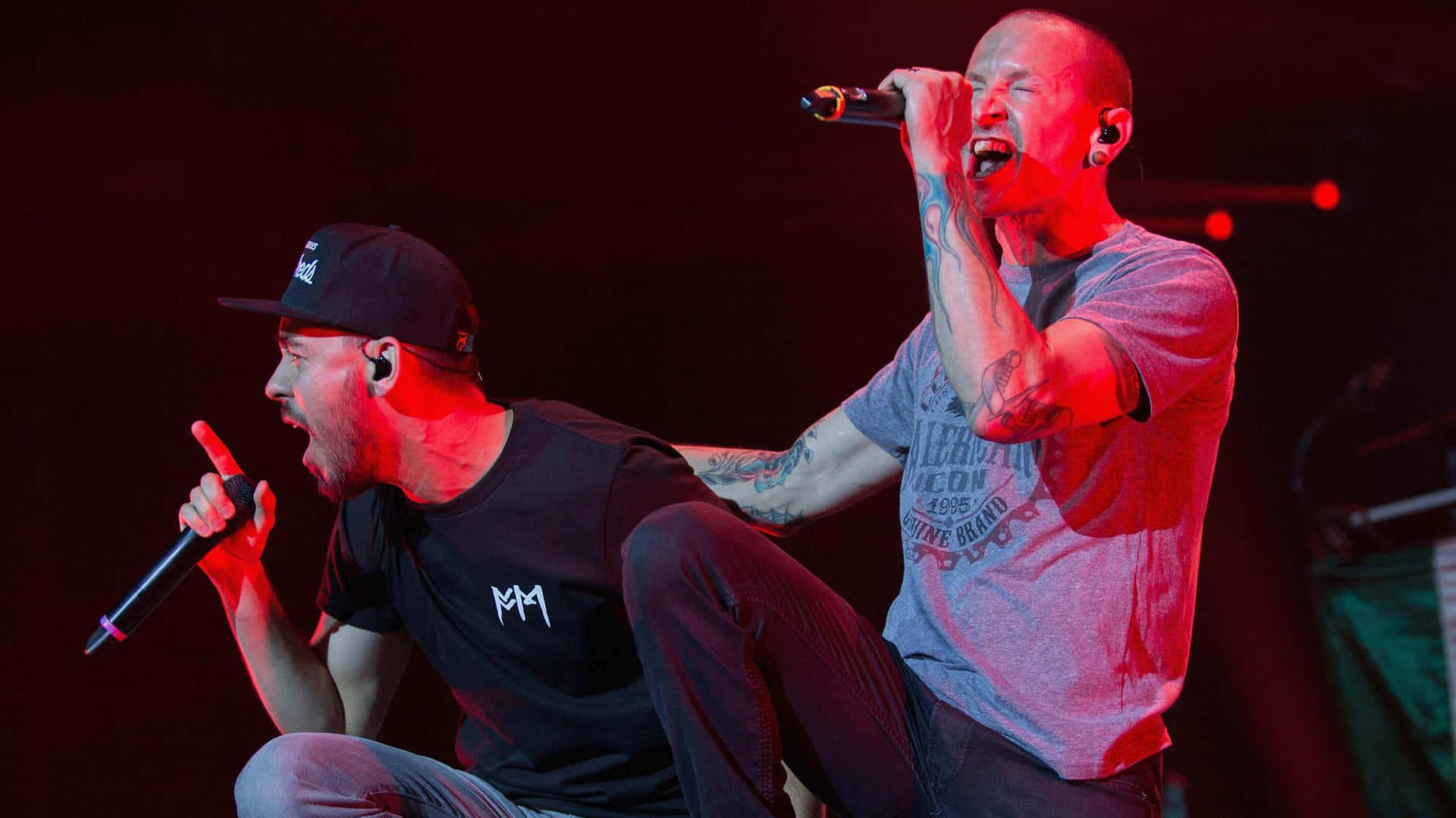 Chester Bennington Linkin Park Live Performance Background