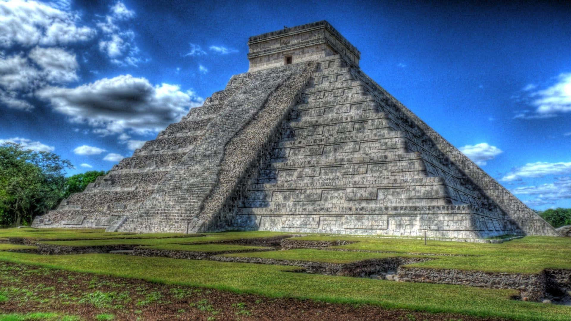 Chichen Itza Mexico Blue Sky Background