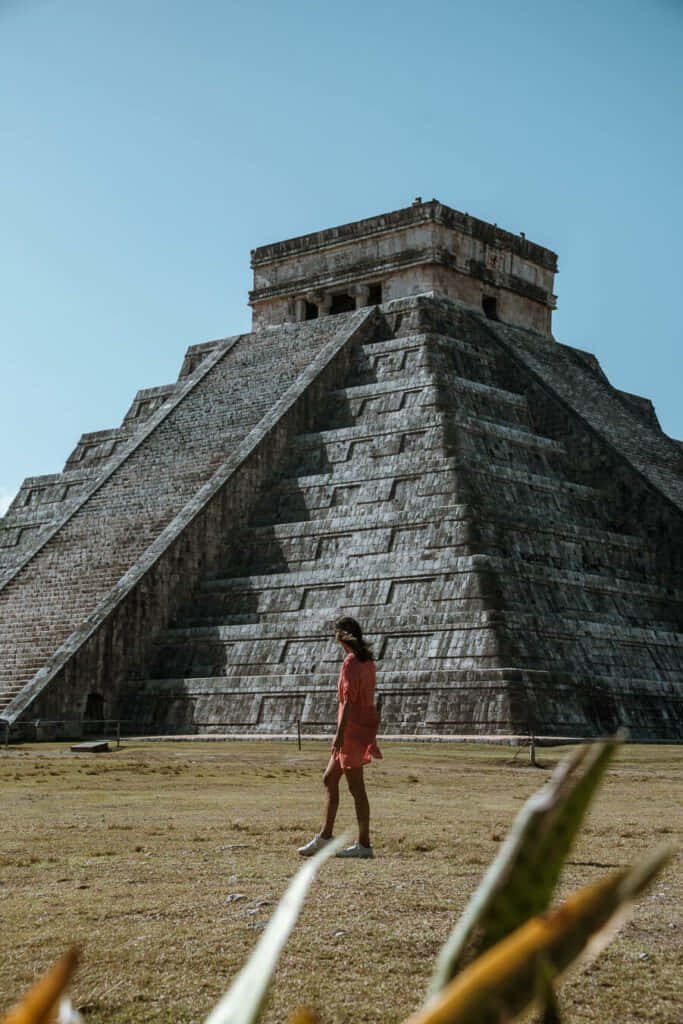 Chichen Itza Mexico Clear Sky Woman Background