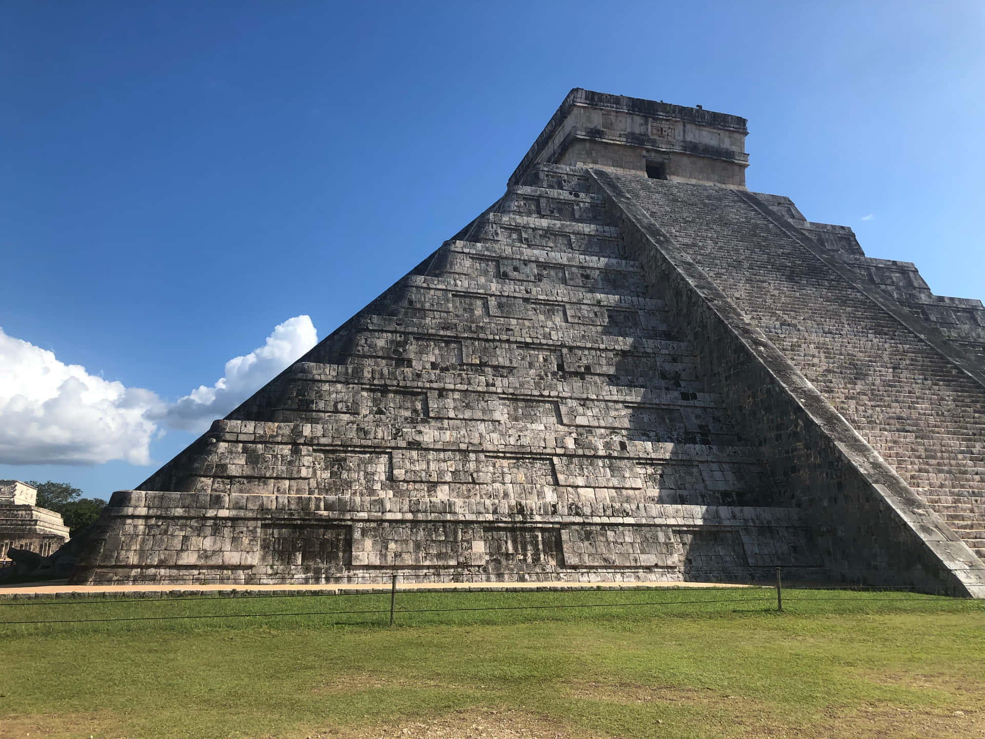 Chichen Itza Mexico El Castillo Side View Background