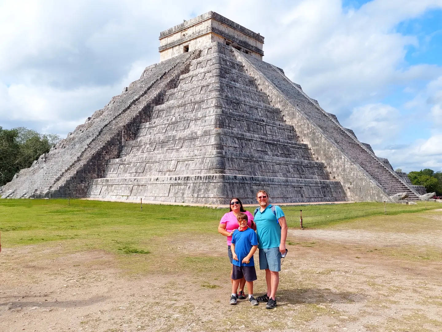 Chichen Itza Tourist Family Background