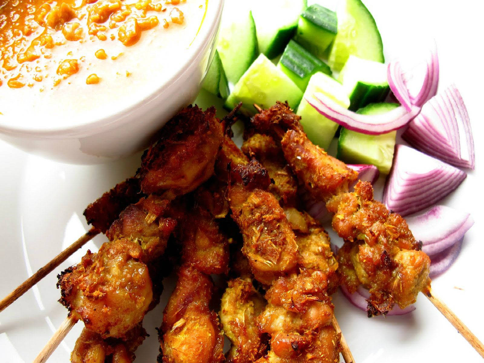 Chicken Satay With Onion And Cucumber