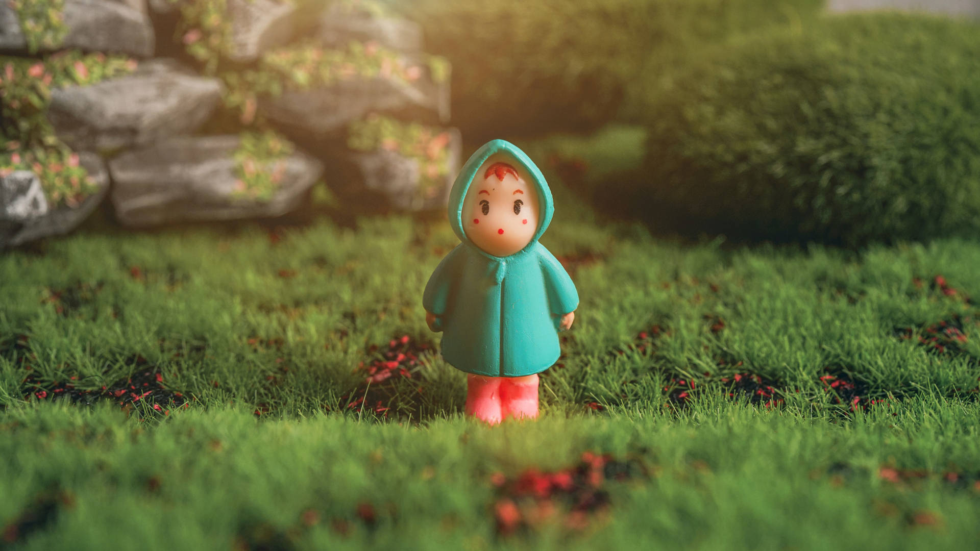 Child In Raincoat Animated Desktop