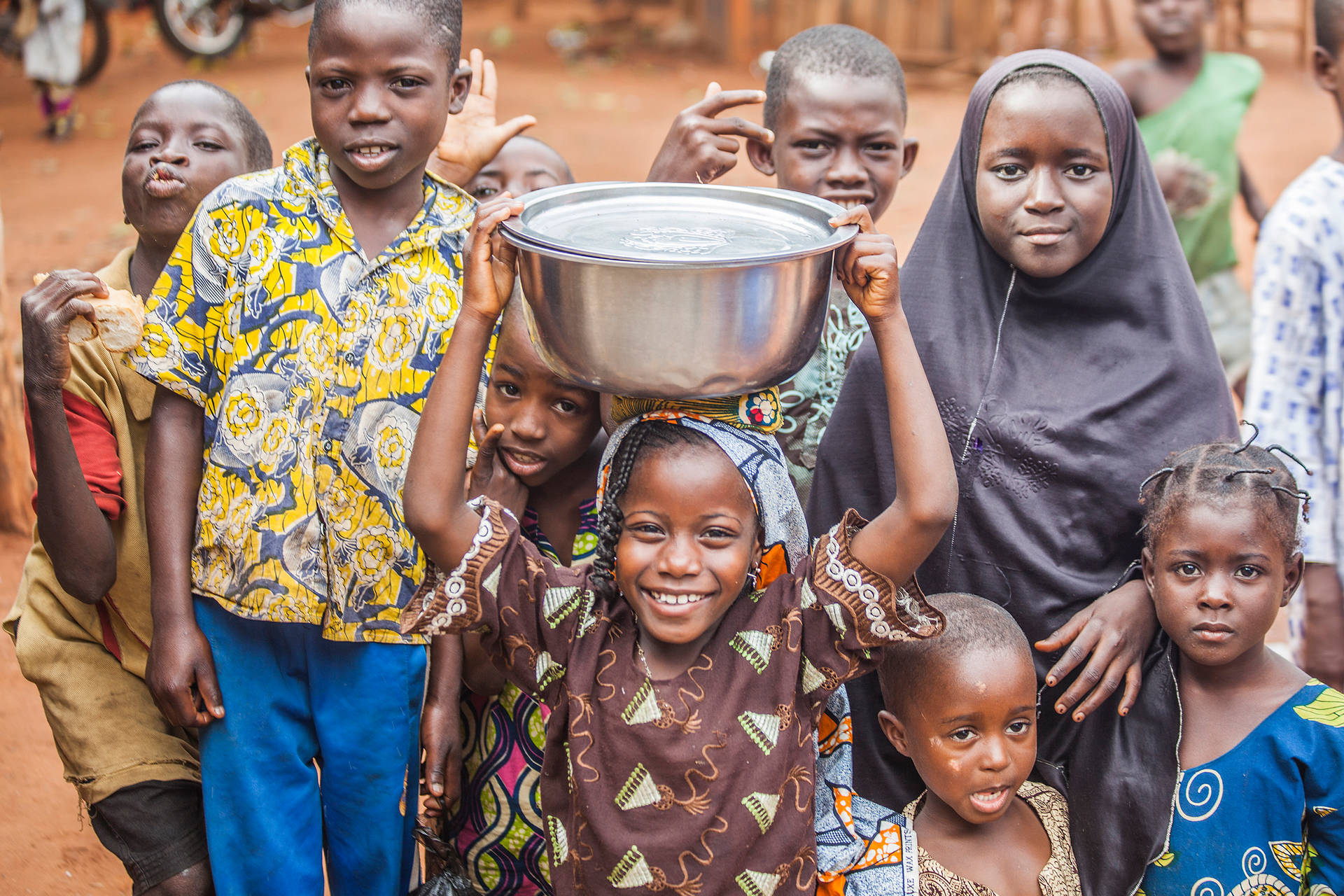 Children Of Benin Background