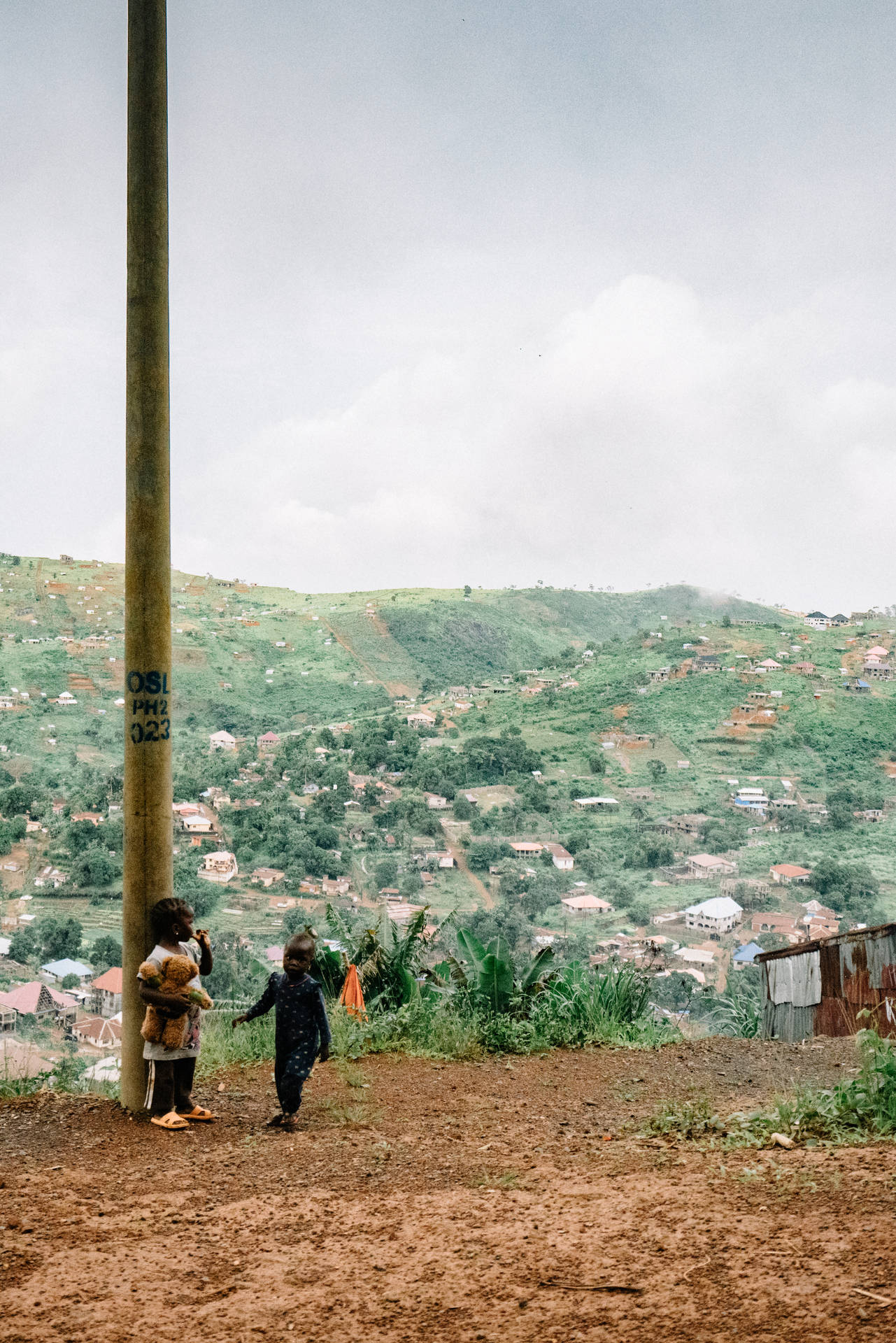 Children On Hill In Sierra Leone Background