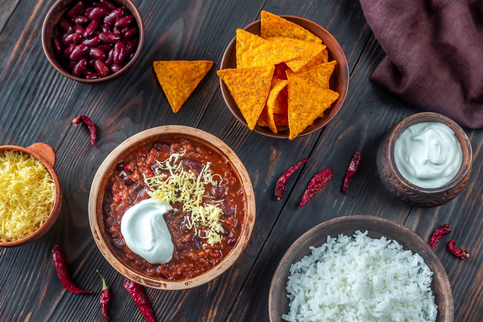 Chili Con Carne With Chips Background