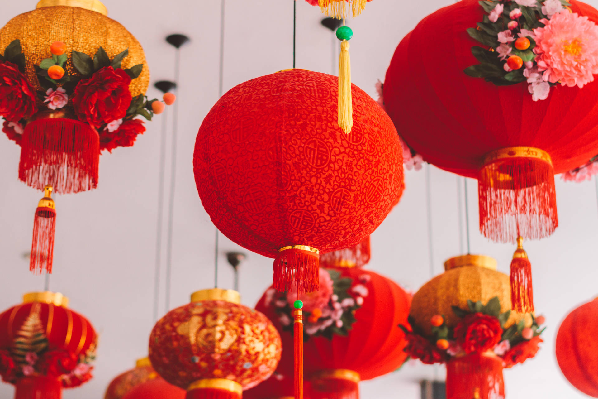 Chinese New Year Lanterns With Flowers