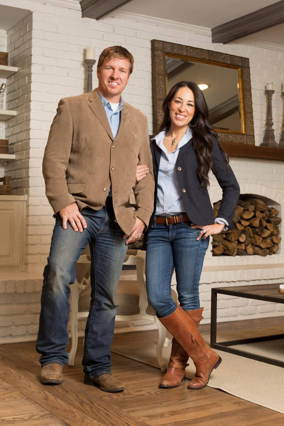 Chip And Joanna Gaines Living Room Background
