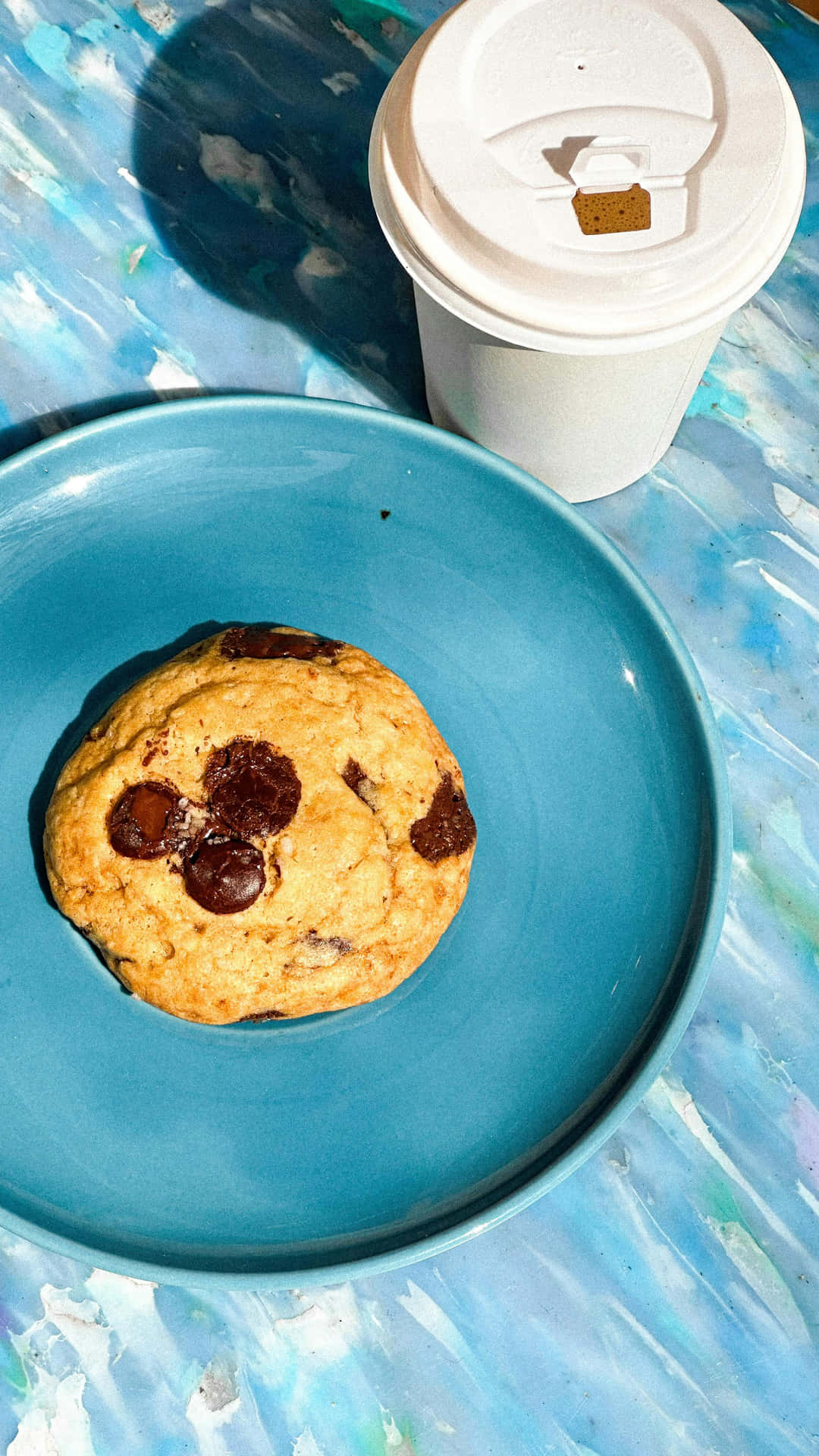 Chocolate_ Chip_ Cookie_with_ Coffee_ Cup Background